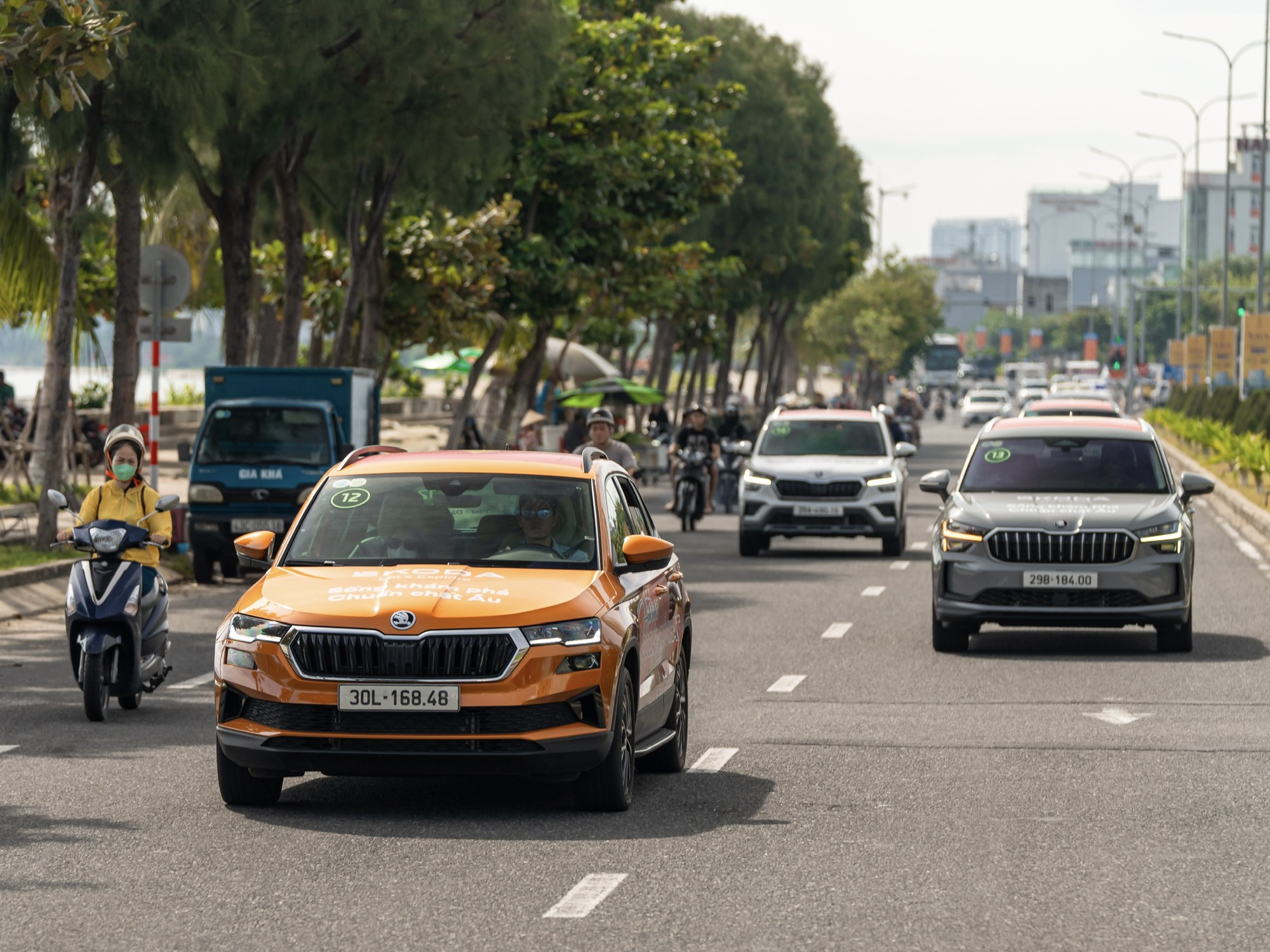 Đoàn Skoda xuyên Việt hoàn thành cung dài nhất hơn 500km: Đích thân TGĐ Skoda Việt Nam cầm lái Slavia vượt đèo Hải Vân- Ảnh 12. Đoàn Skoda xuyên Việt hoàn thành cung dài nhất hơn 500km: Đích thân TGĐ Skoda Việt Nam cầm lái Slavia vượt đèo Hải Vân- Ảnh 12.