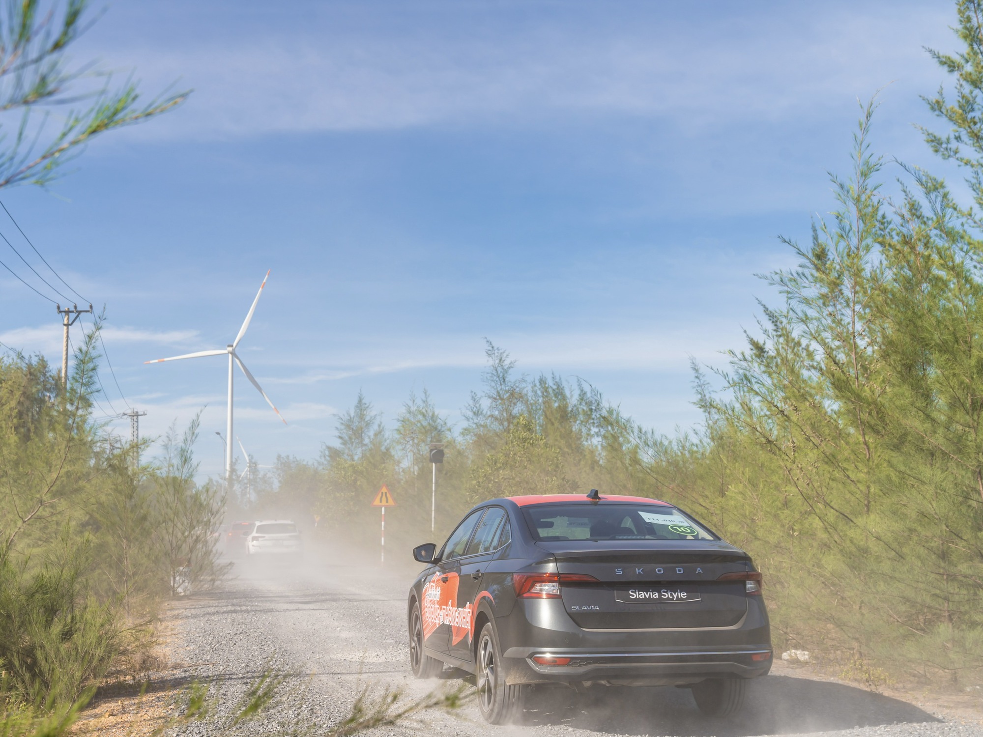 Đoàn Skoda xuyên Việt hoàn thành cung dài nhất hơn 500km: Đích thân TGĐ Skoda Việt Nam cầm lái Slavia vượt đèo Hải Vân- Ảnh 28. Đoàn Skoda xuyên Việt hoàn thành cung dài nhất hơn 500km: Đích thân TGĐ Skoda Việt Nam cầm lái Slavia vượt đèo Hải Vân- Ảnh 28.