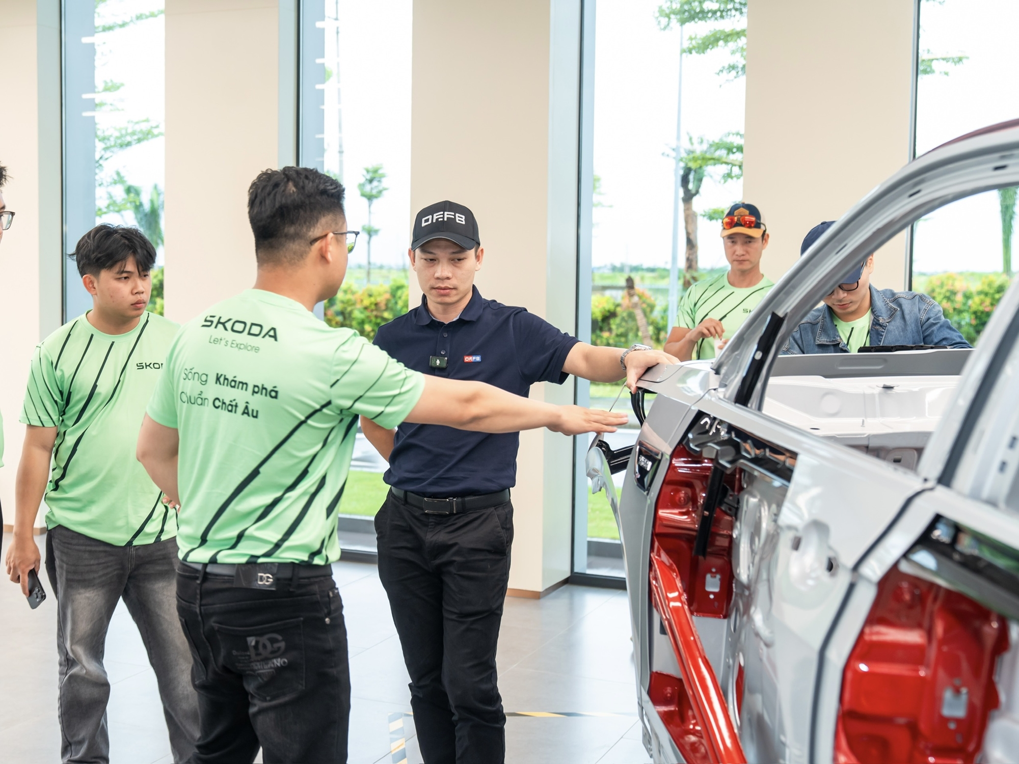 Đoàn Skoda xuyên Việt về nhà máy ở Quảng Ninh: Đi để trở về nơi sinh ra, hiểu chuẩn châu Âu là như thế nào sau gần 2.000km- Ảnh 5.