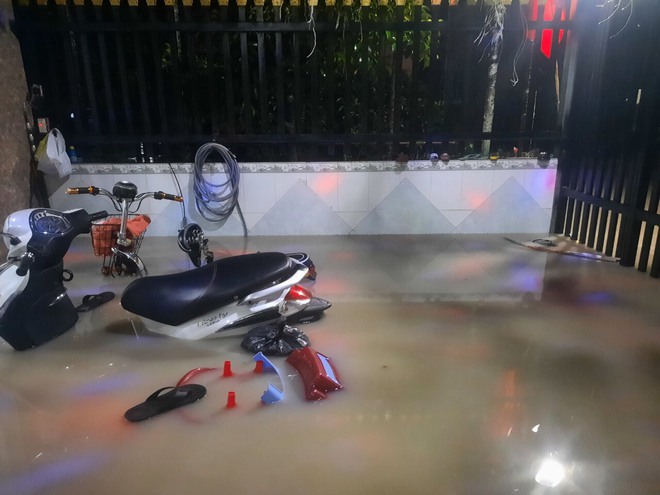 Nước ngập sâu vào nhà, xe máy, tivi, tủ lạnh, máy giặt làm thế nào để không hư hỏng nặng?- Ảnh 7. Nước ngập sâu vào nhà, xe máy, tivi, tủ lạnh, máy giặt làm thế nào để không hư hỏng nặng?- Ảnh 7.