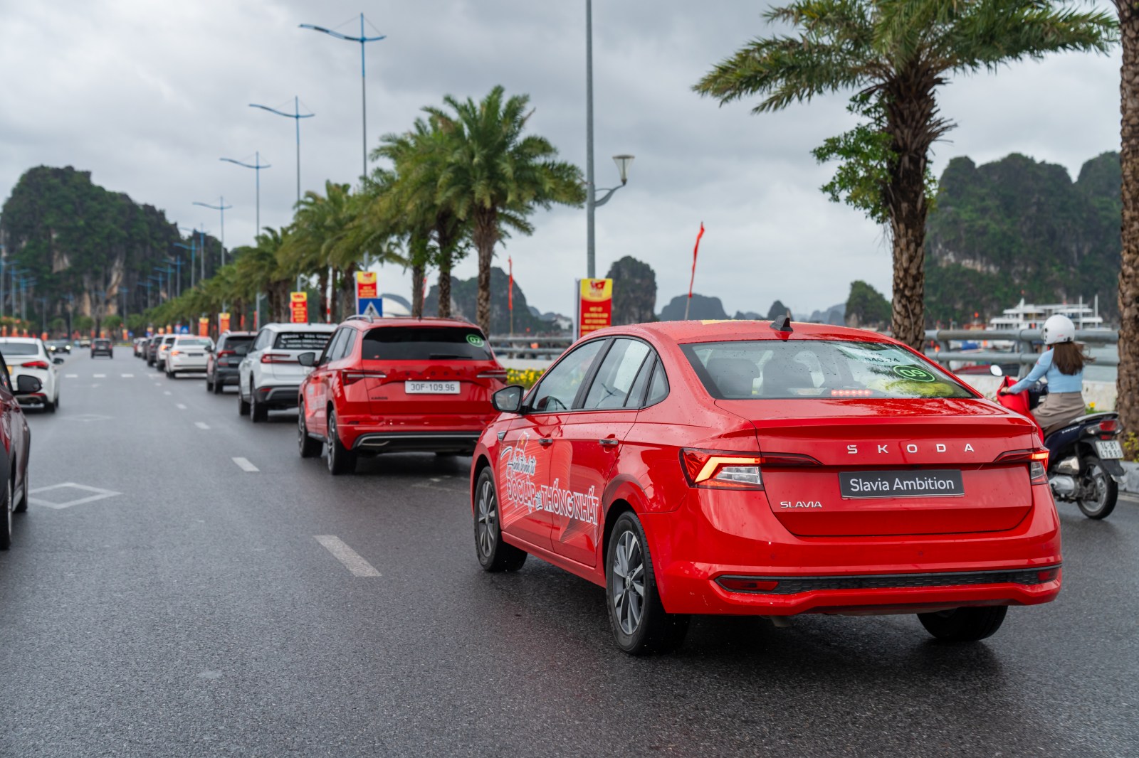 Đoàn xe Skoda 'vượt bão' tới Hà Nội, kết thúc gần 2.500km từ Độc Lập tới Thống Nhất với nhiều cung bậc cảm xúc- Ảnh 20. Đoàn xe Skoda 'vượt bão' tới Hà Nội, kết thúc gần 2.500km từ Độc Lập tới Thống Nhất với nhiều cung bậc cảm xúc- Ảnh 20.