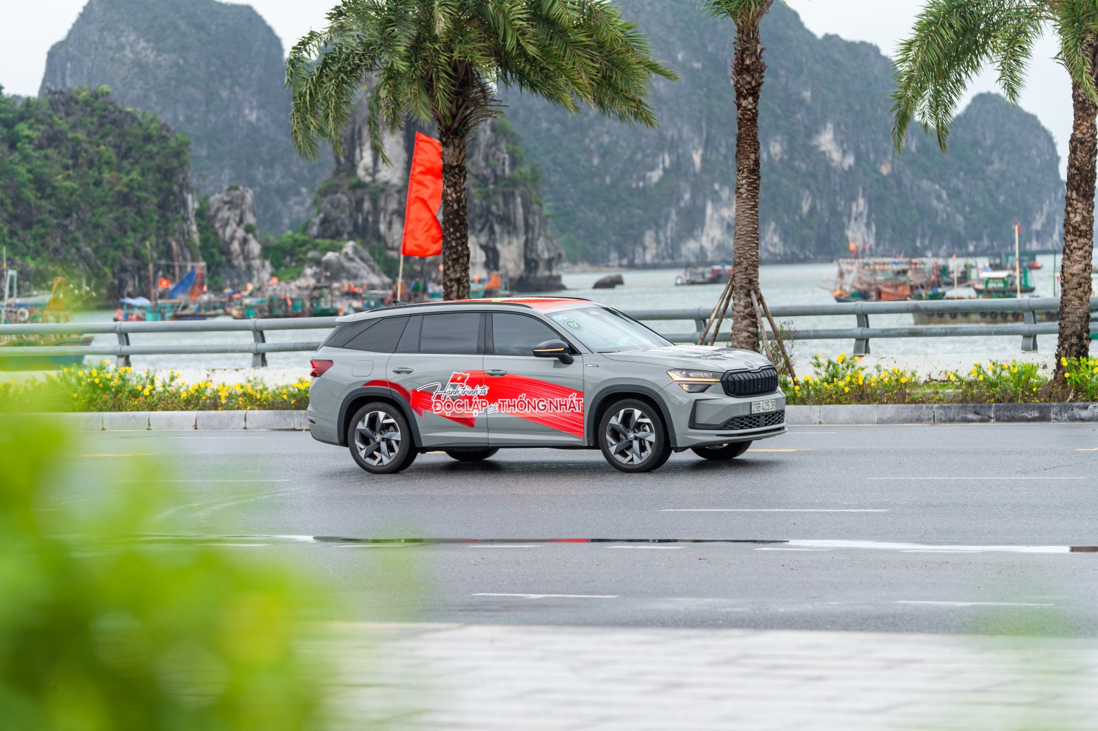 Đoàn xe Skoda 'vượt bão' tới Hà Nội, kết thúc gần 2.500km từ Độc Lập tới Thống Nhất với nhiều cung bậc cảm xúc- Ảnh 29. Đoàn xe Skoda 'vượt bão' tới Hà Nội, kết thúc gần 2.500km từ Độc Lập tới Thống Nhất với nhiều cung bậc cảm xúc- Ảnh 29.