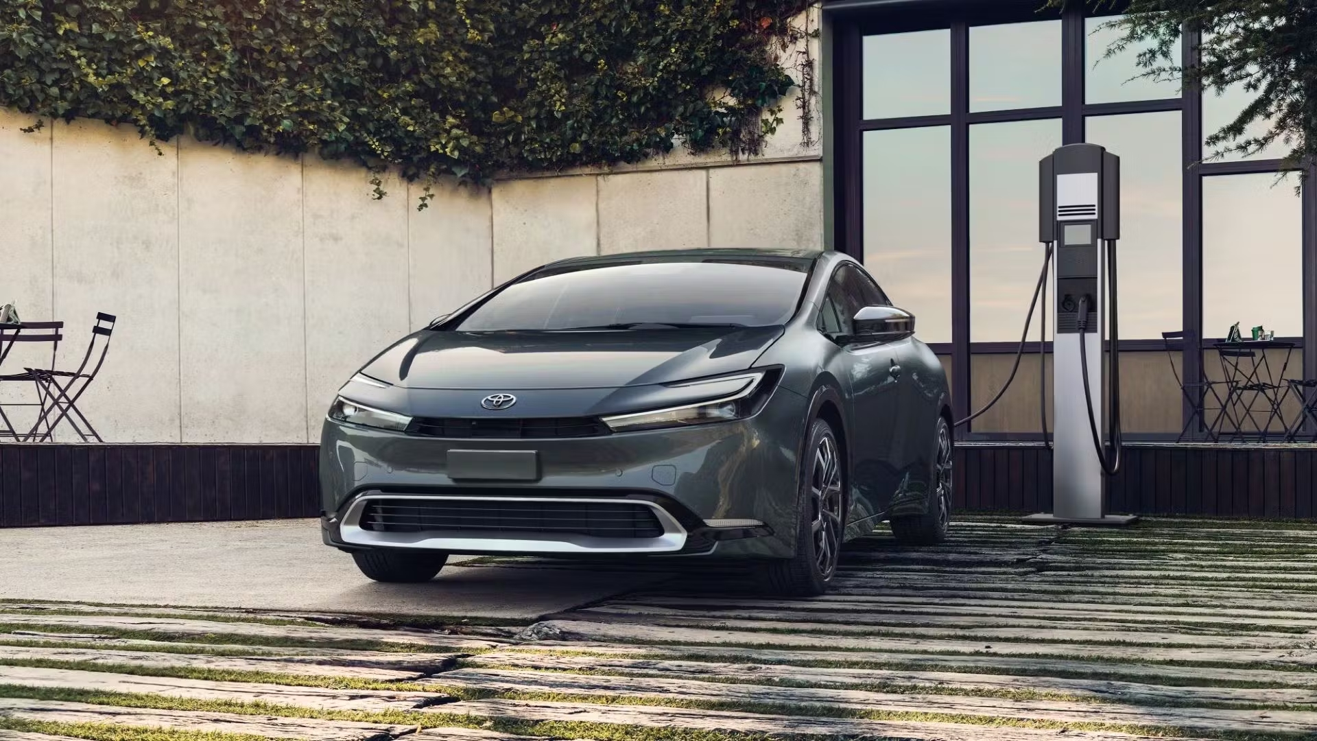 Toyota gom 'pin rác' để phát điện cho… nhà máy Mazda: Có ưu điểm cực lớn 'ăn đứt' hệ thống tương tự từ Tesla- Ảnh 4. Toyota gom 'pin rác' để phát điện cho… nhà máy Mazda: Có ưu điểm cực lớn 'ăn đứt' hệ thống tương tự từ Tesla- Ảnh 4.