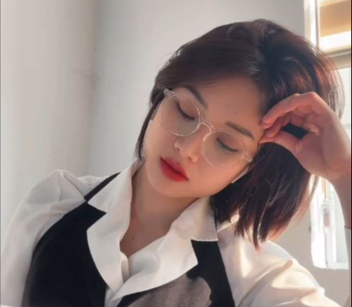 Cô gái MMA kể tường tận thời điểm Cô gái MMA kể tường tận thời điểm