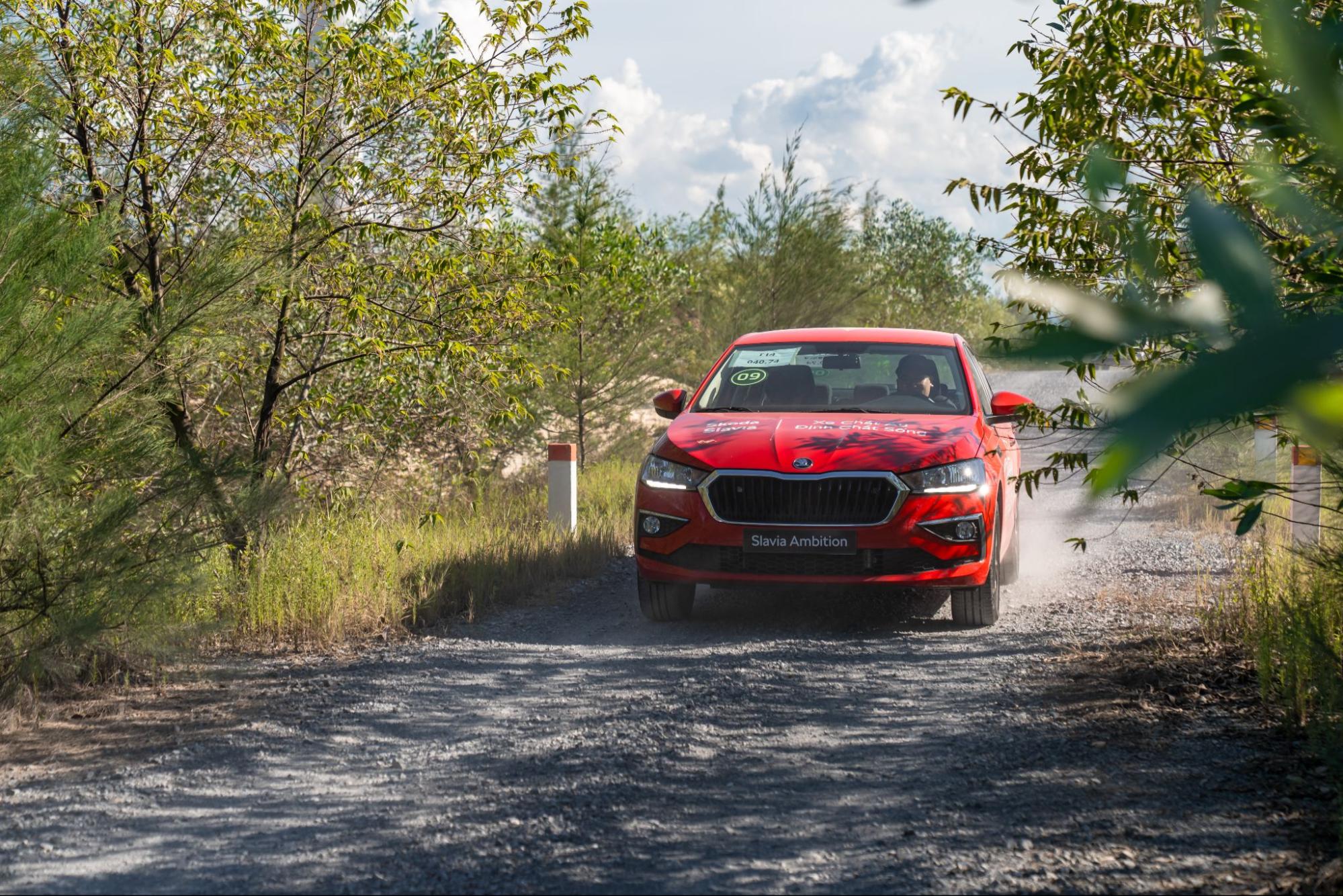 Chuyên gia đánh giá 4 mẫu Skoda trong hành trình xuyên Việt: Kushaq, Slavia ‘cửa trên’ xe Nhật, Hàn, Karoq ‘vượt’ thông số, Kodiaq như xe 4-5 tỷ- Ảnh 7.