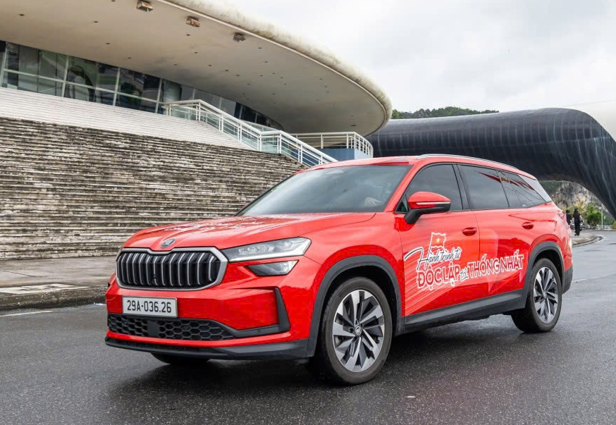 Xuyên Việt hơn 2.000km bằng Skoda Kodiaq: ‘Chạy 500km/ngày chỉ như uống cà phê ngoài phố’- Ảnh 4. Xuyên Việt hơn 2.000km bằng Skoda Kodiaq: ‘Chạy 500km/ngày chỉ như uống cà phê ngoài phố’- Ảnh 4.