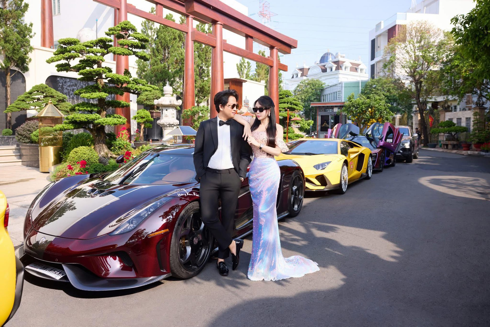 Đại gia Hoàng Kim Khánh tiết lộ 2 lý do khiến cặp siêu xe trăm tỷ McLaren Senna và Koenigsegg Regera không được đăng ký biển Việt Nam- Ảnh 4. Đại gia Hoàng Kim Khánh tiết lộ 2 lý do khiến cặp siêu xe trăm tỷ McLaren Senna và Koenigsegg Regera không được đăng ký biển Việt Nam- Ảnh 4.