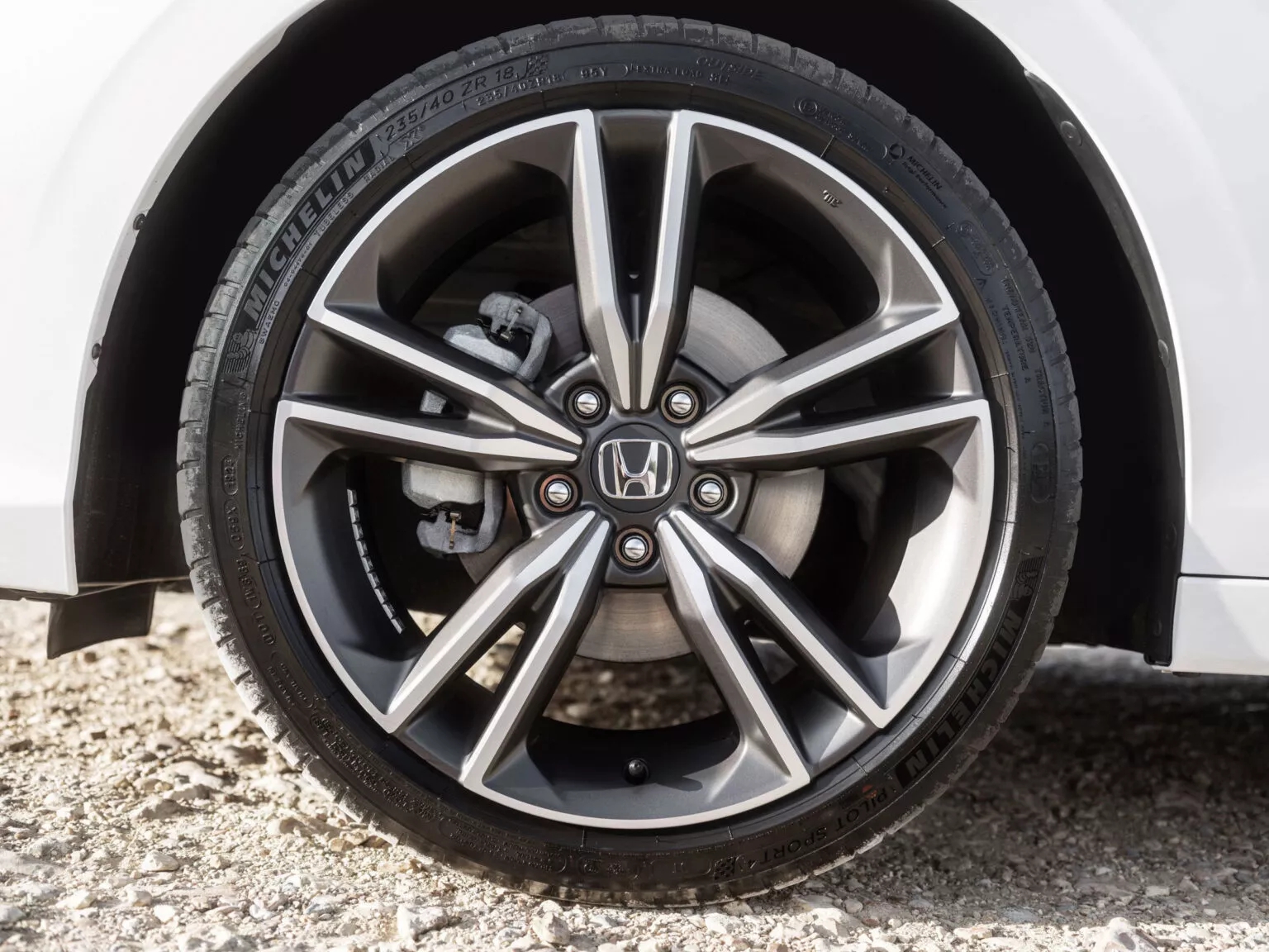 Khách Việt có thể thích bản Honda Civic mới này: Mâm mới, thêm tiện nghi hữu ích bên trong- Ảnh 7.