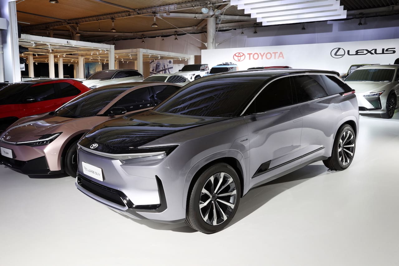 Toyota sắp ra mắt loạt xe mới: Cả sedan và SUV, có đời mới của mẫu từng được giới nhập tư ồ ạt đưa về Việt Nam- Ảnh 4. Toyota sắp ra mắt loạt xe mới: Cả sedan và SUV, có đời mới của mẫu từng được giới nhập tư ồ ạt đưa về Việt Nam- Ảnh 4.