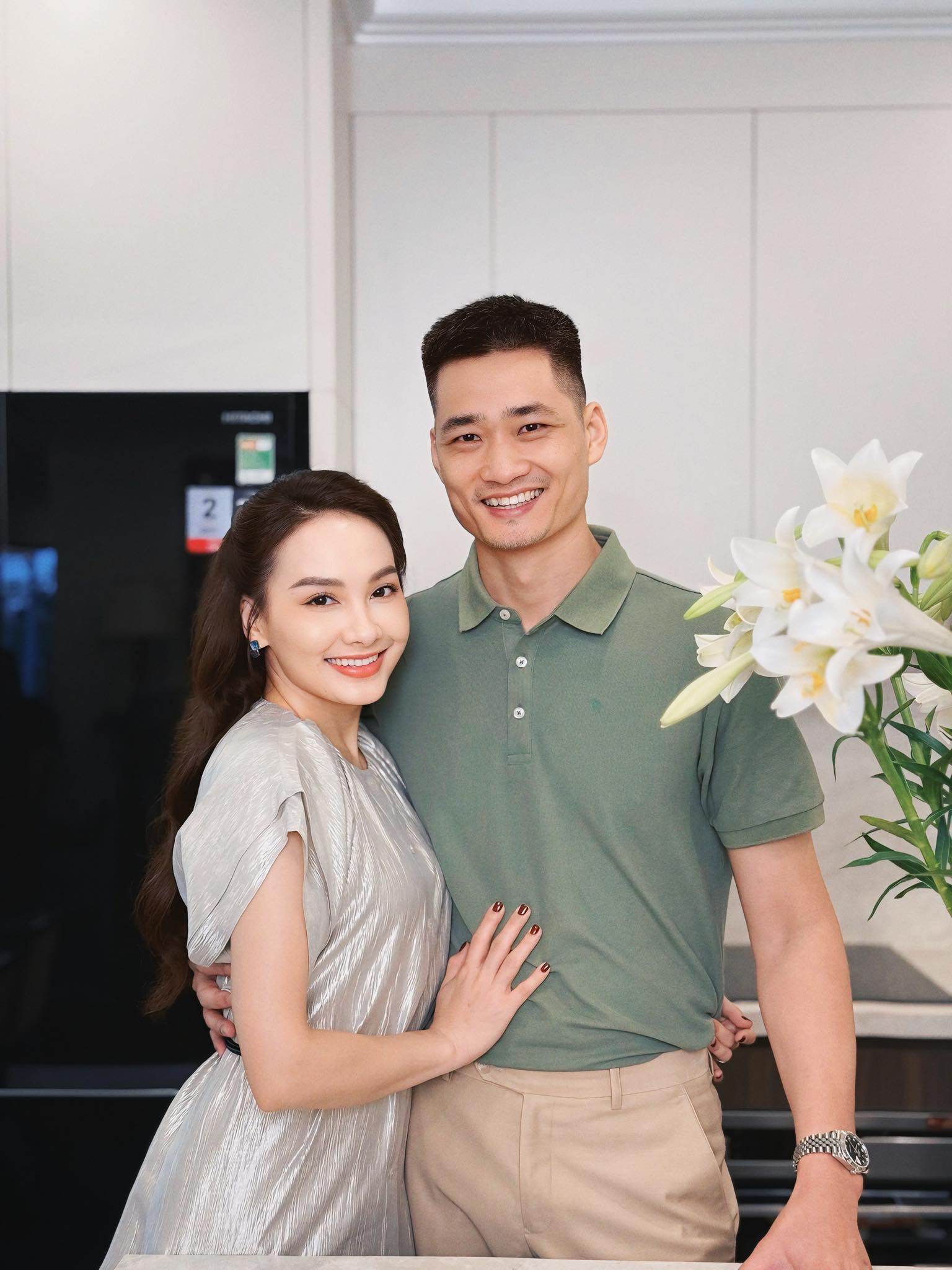 Nữ nghệ sĩ đình đám là thượng úy công an, sở hữu nhiều bất động sản, xe sang, được chồng cưng chiều- Ảnh 5. Nữ nghệ sĩ đình đám là thượng úy công an, sở hữu nhiều bất động sản, xe sang, được chồng cưng chiều- Ảnh 5.