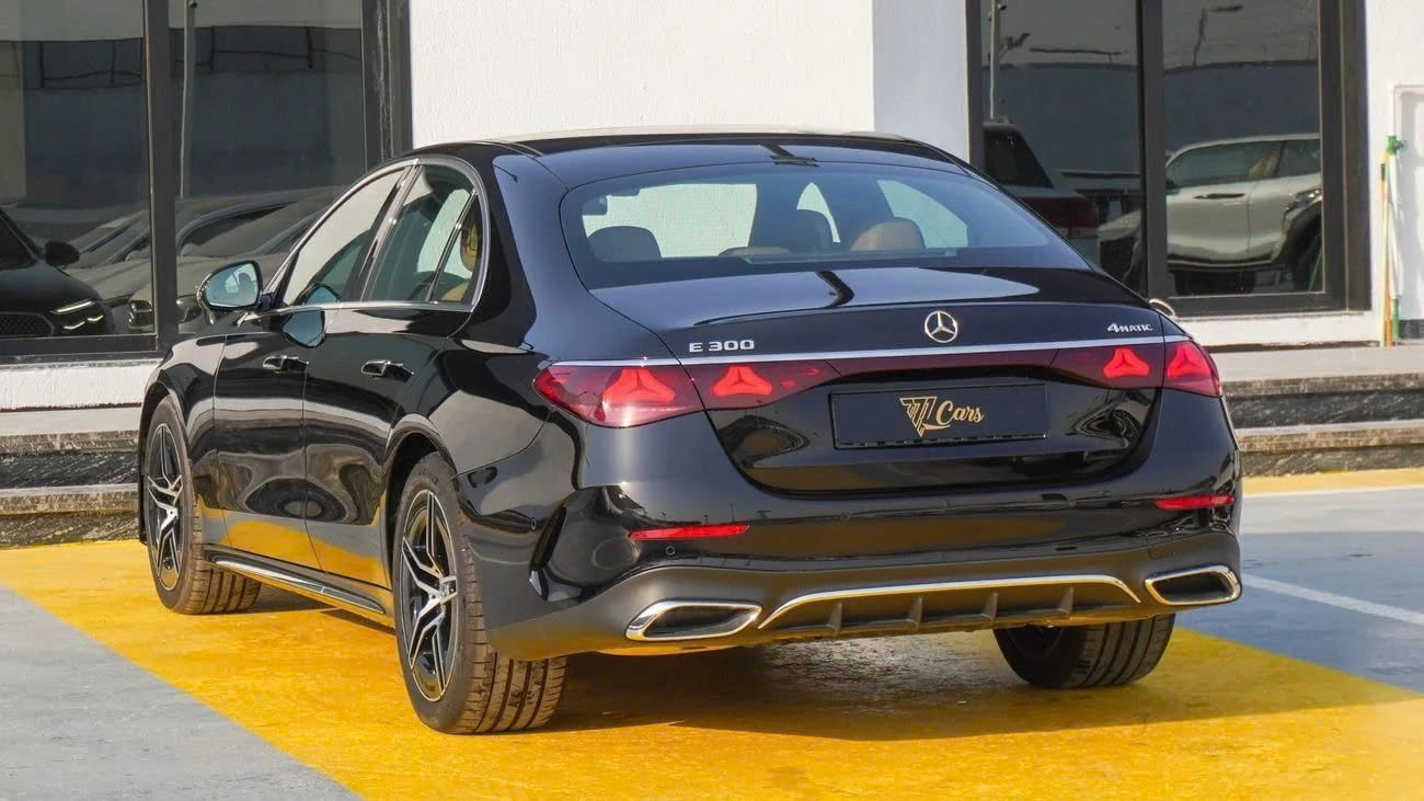 Đại lý báo nhận cọc E-Class thế hệ mới: Ra mắt tháng 10 tới, lắp ráp trong nước, 3 phiên bản, giá tăng nhẹ, có trang bị xịn hơn cả S-Class- Ảnh 7. Đại lý báo nhận cọc E-Class thế hệ mới: Ra mắt tháng 10 tới, lắp ráp trong nước, 3 phiên bản, giá tăng nhẹ, có trang bị xịn hơn cả S-Class- Ảnh 7.