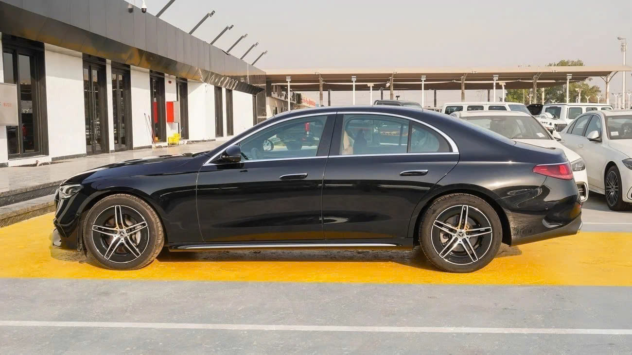 Đại lý báo nhận cọc E-Class thế hệ mới: Ra mắt tháng 10 tới, lắp ráp trong nước, 3 phiên bản, giá tăng nhẹ, có trang bị xịn hơn cả S-Class- Ảnh 6. Đại lý báo nhận cọc E-Class thế hệ mới: Ra mắt tháng 10 tới, lắp ráp trong nước, 3 phiên bản, giá tăng nhẹ, có trang bị xịn hơn cả S-Class- Ảnh 6.