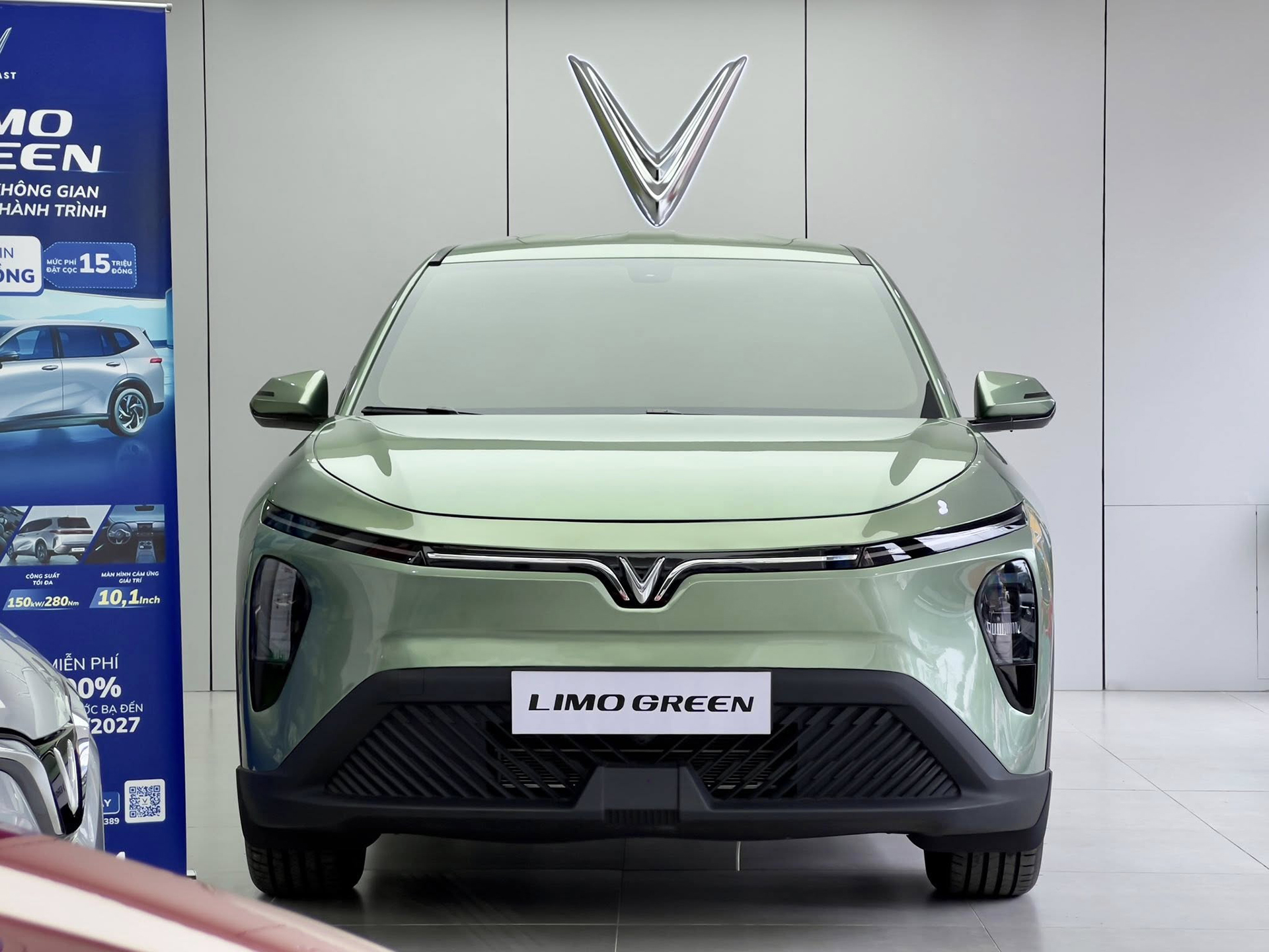 VinFast Limo Green chốt giao xe ngày mai: 'Bom tấn' phân khúc MPV cỡ trung, đe dọa vị thế Xpander, XL7, Veloz Cross- Ảnh 2.