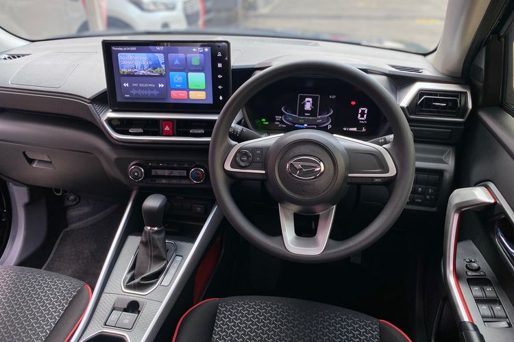 Toyota 'thả thính' sắp có Raize hybrid: Động cơ điện sạc bằng máy xăng giống Nissan Kicks, về Việt Nam dễ đi đầu phân khúc CUV hạng A- Ảnh 4. Toyota 'thả thính' sắp có Raize hybrid: Động cơ điện sạc bằng máy xăng giống Nissan Kicks, về Việt Nam dễ đi đầu phân khúc CUV hạng A- Ảnh 4.
