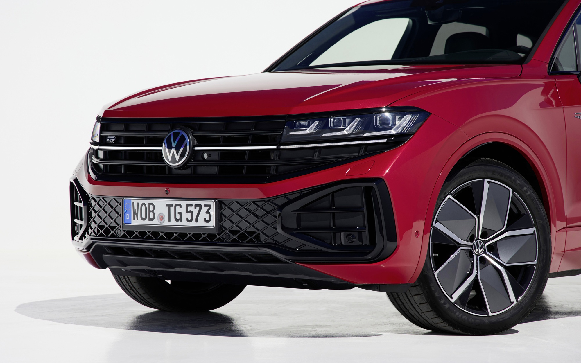 Đại lý hé lộ VW Touareg 2025 sắp ra mắt Việt Nam sẽ có 2 bản với phong cách khác nhau, máy mạnh hơn, thêm ADAS đấu RX, Q7- Ảnh 15. Đại lý hé lộ VW Touareg 2025 sắp ra mắt Việt Nam sẽ có 2 bản với phong cách khác nhau, máy mạnh hơn, thêm ADAS đấu RX, Q7- Ảnh 15.