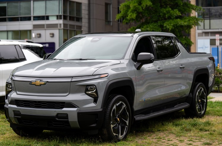 Xe điện Chevrolet lập thành tích chạy xa, nhưng GM tuyên bố chê kỷ lục Guinness: bài thử này chỉ để Xe điện Chevrolet lập thành tích chạy xa, nhưng GM tuyên bố chê kỷ lục Guinness: bài thử này chỉ để