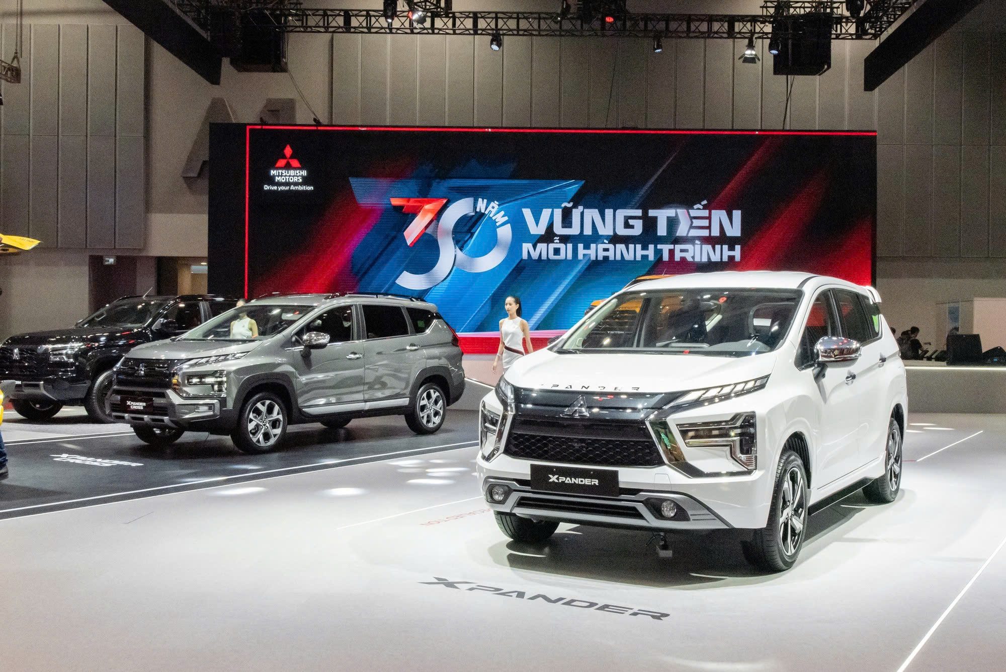 'VinFast Limo Green đẩy Mitsubishi Xpander vào thế ‘nghiêm trọng’ sau đúng 7 năm làm vua doanh số MPV tại Việt Nam'- Ảnh 2.