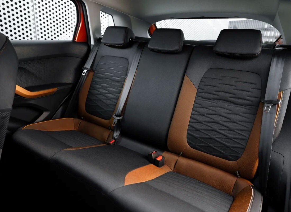 Mẫu xe Nga LADA Iskra có giá khoảng 480 triệu đồng- Ảnh 5. Mẫu xe Nga LADA Iskra có giá khoảng 480 triệu đồng- Ảnh 5.