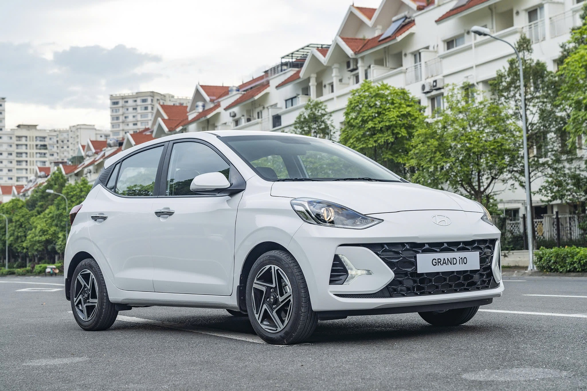 Grand i10 vẫn có tệp khách riêng dù đang ít dần lại, Hyundai sẽ không khai tử vì…- Ảnh 10. Grand i10 vẫn có tệp khách riêng dù đang ít dần lại, Hyundai sẽ không khai tử vì…- Ảnh 10.