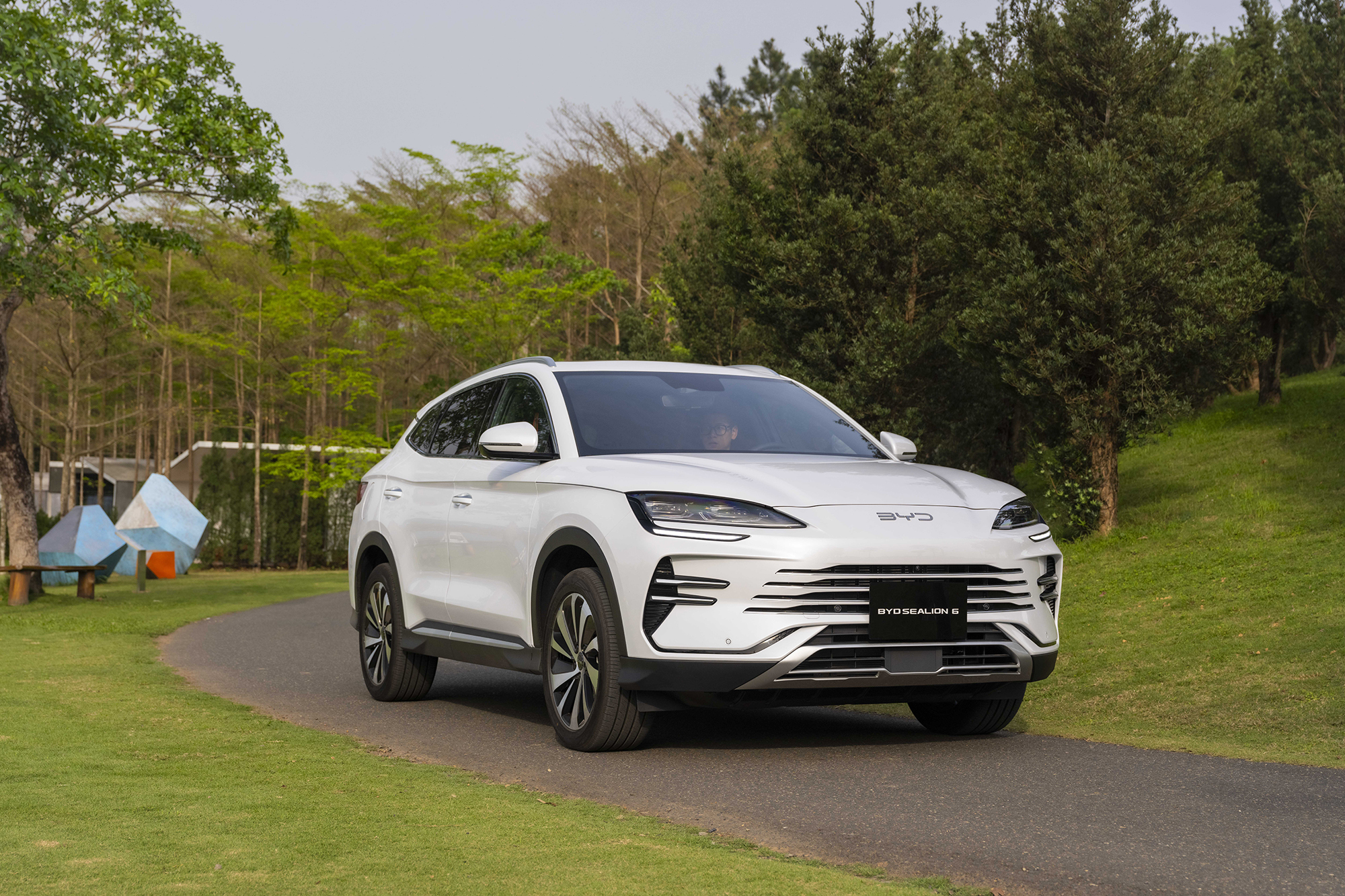 Xe Hybrid của năm tại Car Choice Awards 2025: CR-V, Civic, Camry, Corolla Cross hay Sealion 6 sẽ về nhất?- Ảnh 1. Xe Hybrid của năm tại Car Choice Awards 2025: CR-V, Civic, Camry, Corolla Cross hay Sealion 6 sẽ về nhất?- Ảnh 1.