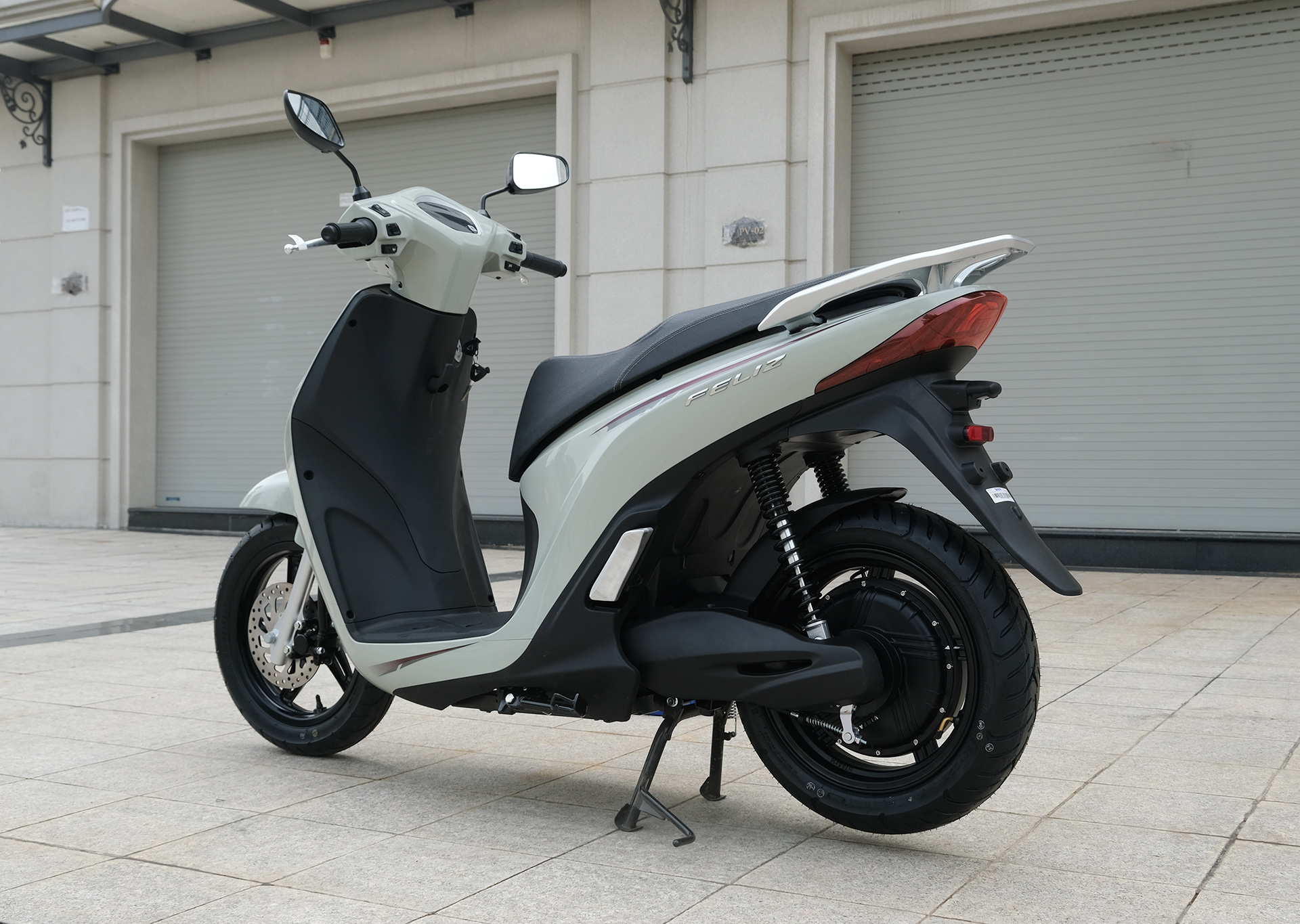 VinFast ra mắt 3 mẫu xe máy điện 2 pin mới, có thể tháo rời, giá từ 25,9 triệu đồng- Ảnh 3.