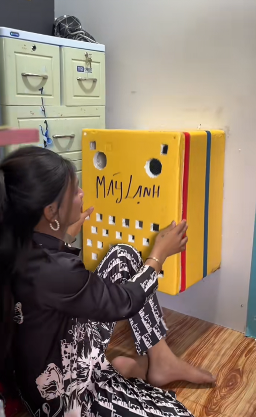 Giỡn mà thiệt: Người đàn ông ở Cà Mau mỗi tuần lại thấy cưới một lần, nhà có máy bay riêng, ê hề "siêu xe"...- Ảnh 19.