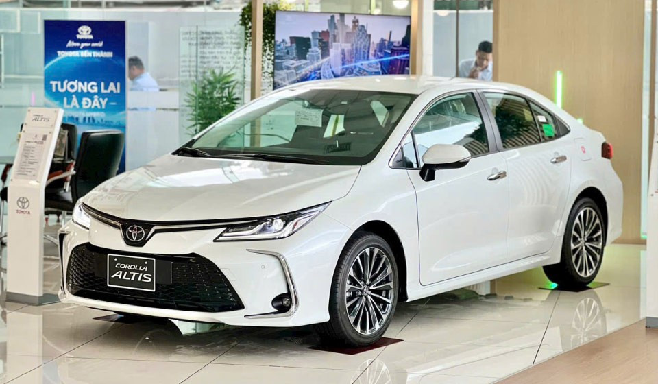 Xe bán chạy nhất mọi thời đại của Toyota sắp được làm mới- Ảnh 3.