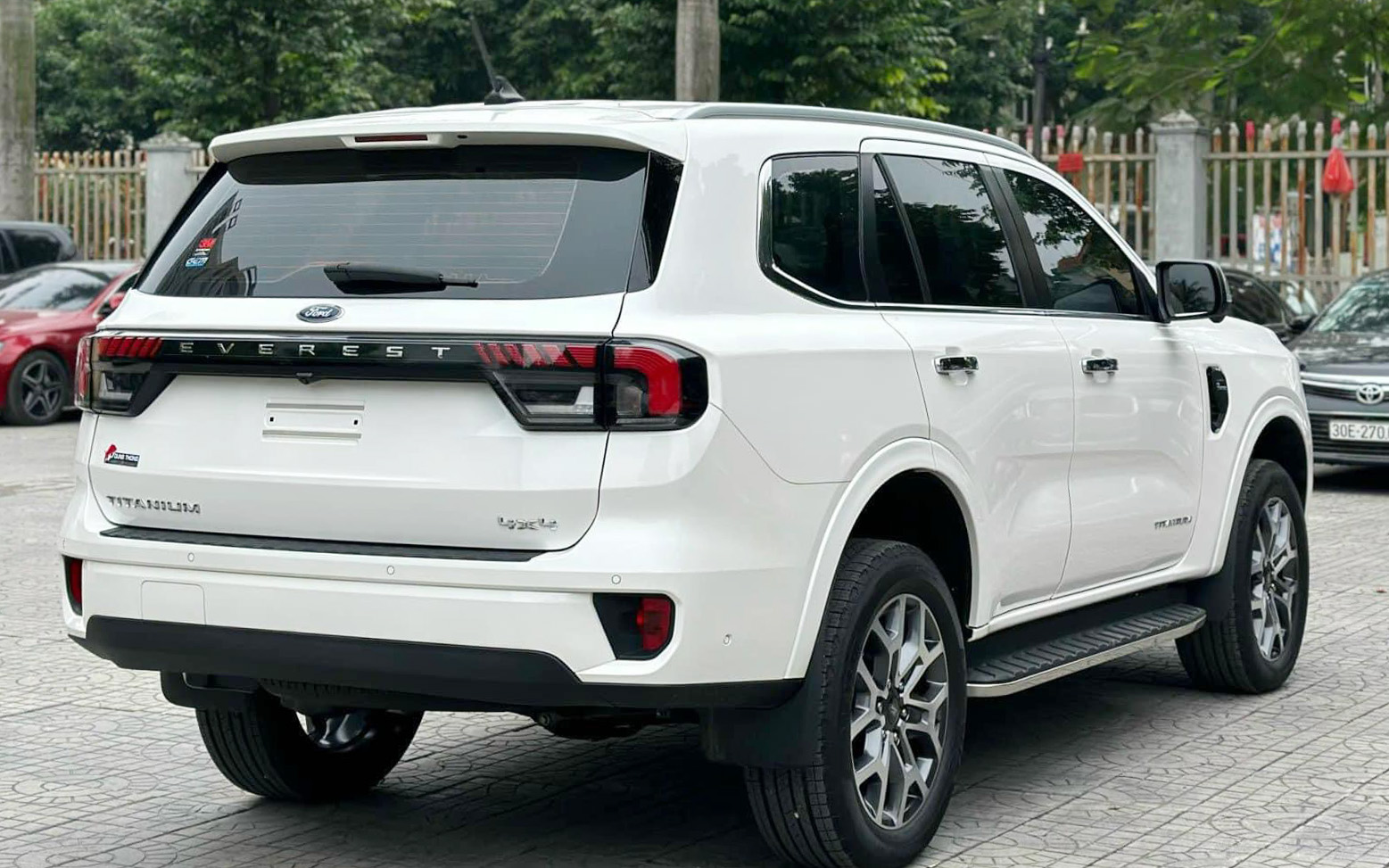 Chọn Kia Sorento hay Ford Everest cùng giá gần 1,47 tỷ đồng, bảng so sánh này sẽ cho bạn thấy cuộc ganh đua gắt gao về công nghệ- Ảnh 4.