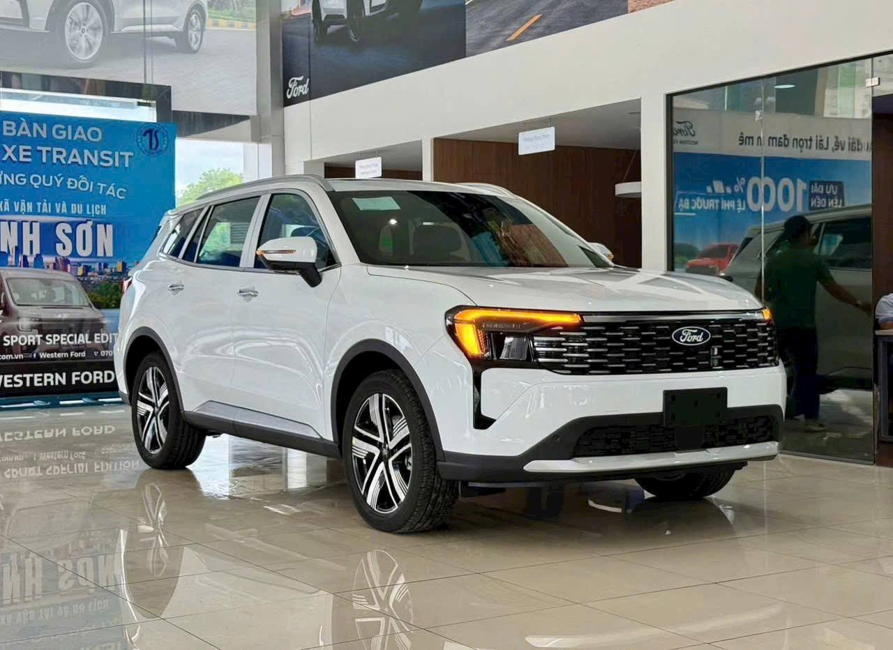 9 xe tạm dẫn đầu bình chọn CCA 2025 sau 1 tuần mở vote: Territory át vía CX-5, CR-V, Lynk & Co 06 áp đảo và những diễn biến khó đoán ở giai đoạn nước rút- Ảnh 4.