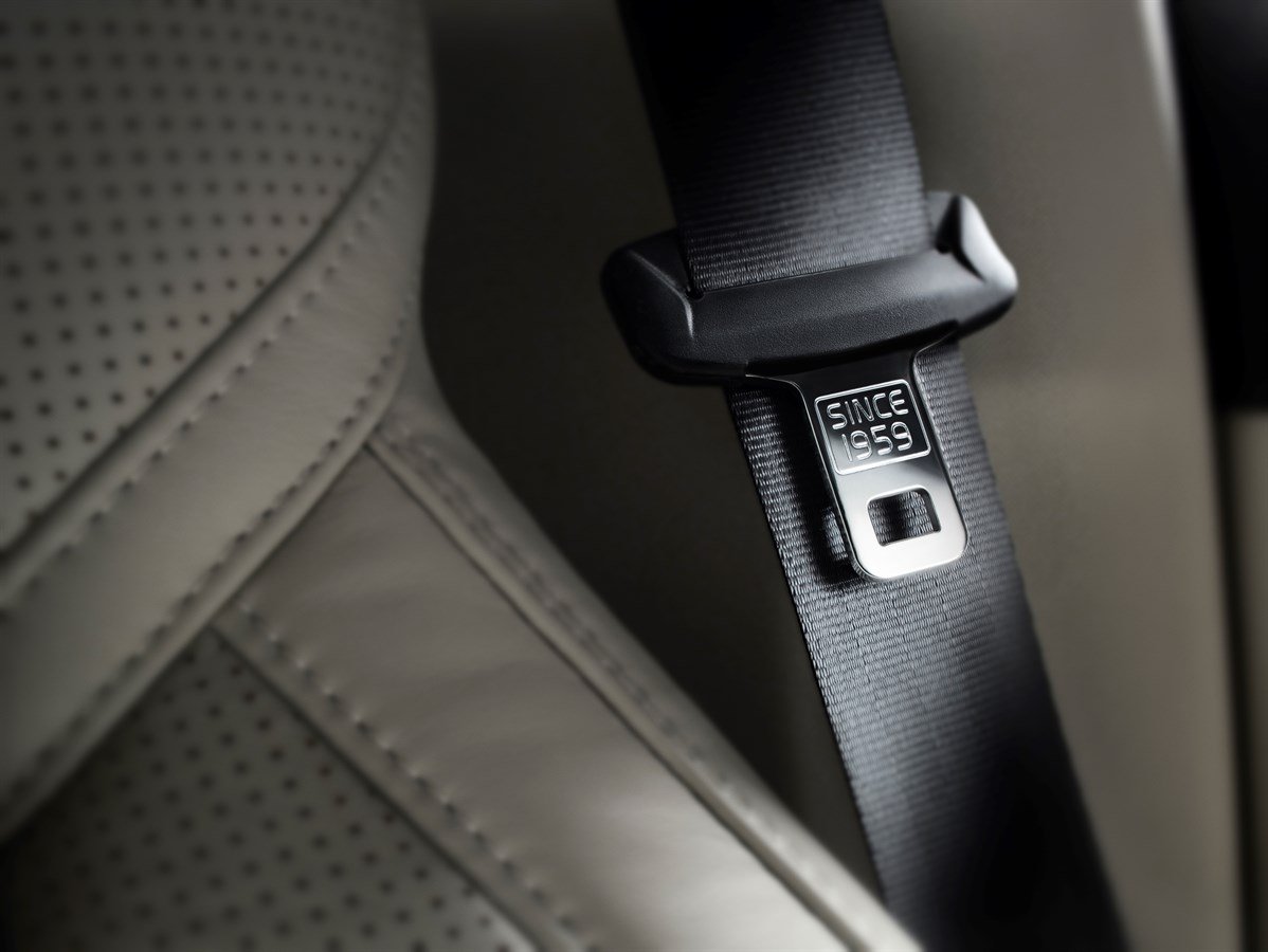 Volvo nổi tiếng tạo ra dây an toàn nhưng hơn 1.300 xe đời mới nhất bị triệu hồi vì lỗi này- Ảnh 3.