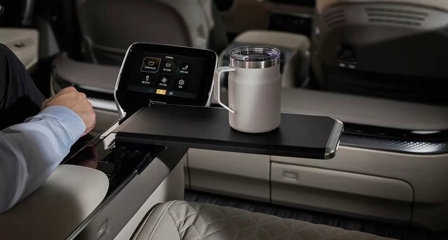 Kia Carnival 2026 thêm 'bản sang' đấu Toyota Alphard: Có cả tùy chọn 4 chỗ cho sếp, ghế sau có massage chân, màn riêng 21,5inch, có chi tiết như Rolls-Royce- Ảnh 3.