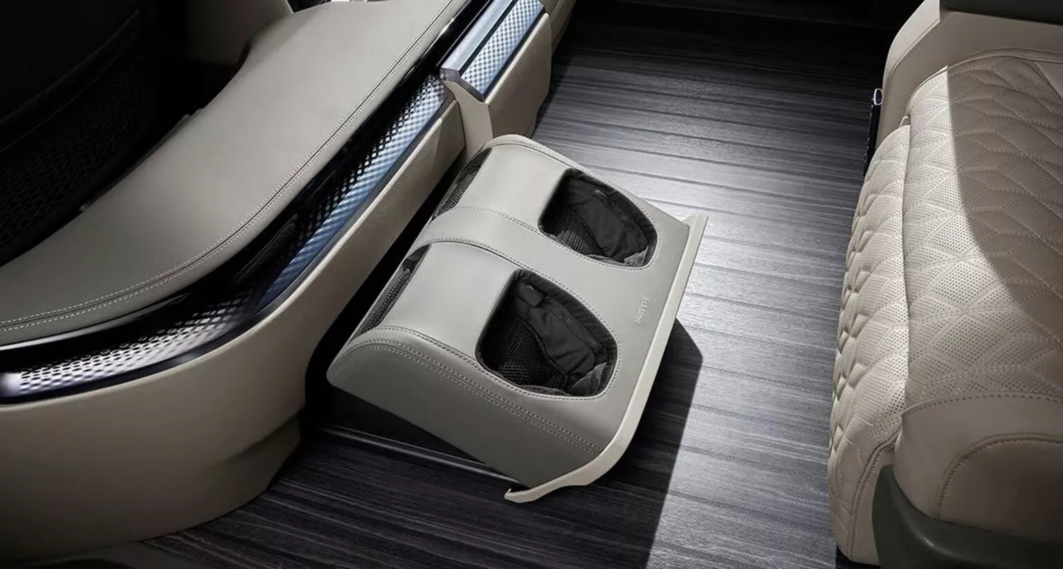 Kia Carnival 2026 thêm 'bản sang' đấu Toyota Alphard: Có cả tùy chọn 4 chỗ cho sếp, ghế sau có massage chân, màn riêng 21,5inch, có chi tiết như Rolls-Royce- Ảnh 4.