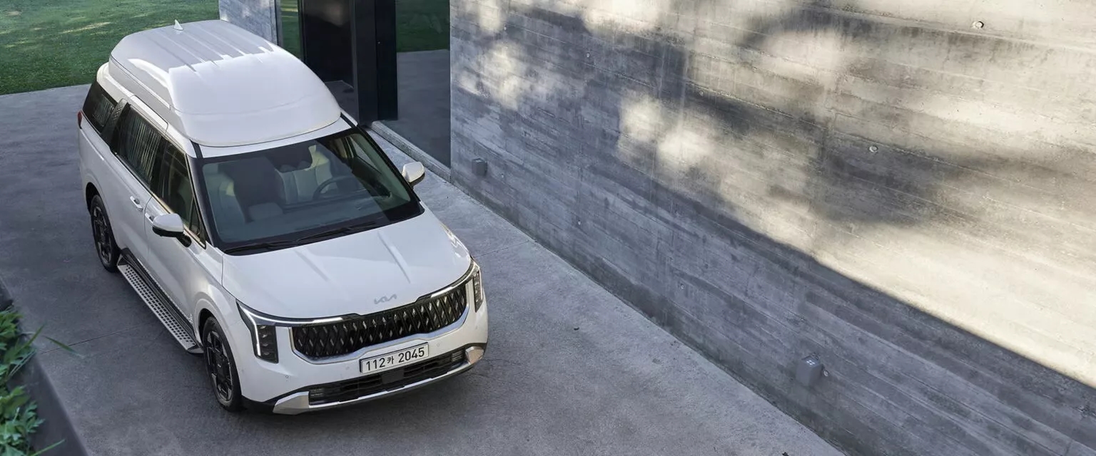Kia Carnival 2026 thêm 'bản sang' đấu Toyota Alphard: Có cả tùy chọn 4 chỗ cho sếp, ghế sau có massage chân, màn riêng 21,5inch, có chi tiết như Rolls-Royce- Ảnh 9.