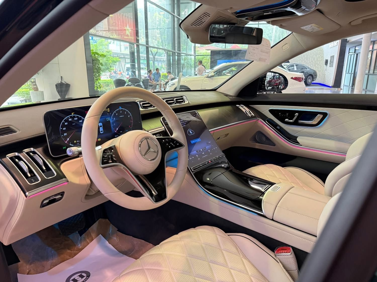 Mercedes-Benz S 450 giảm đến 600 triệu đồng tại đại lý, tăng sức đấu 7 Series nhưng người mua phải đánh đổi một thứ- Ảnh 6.