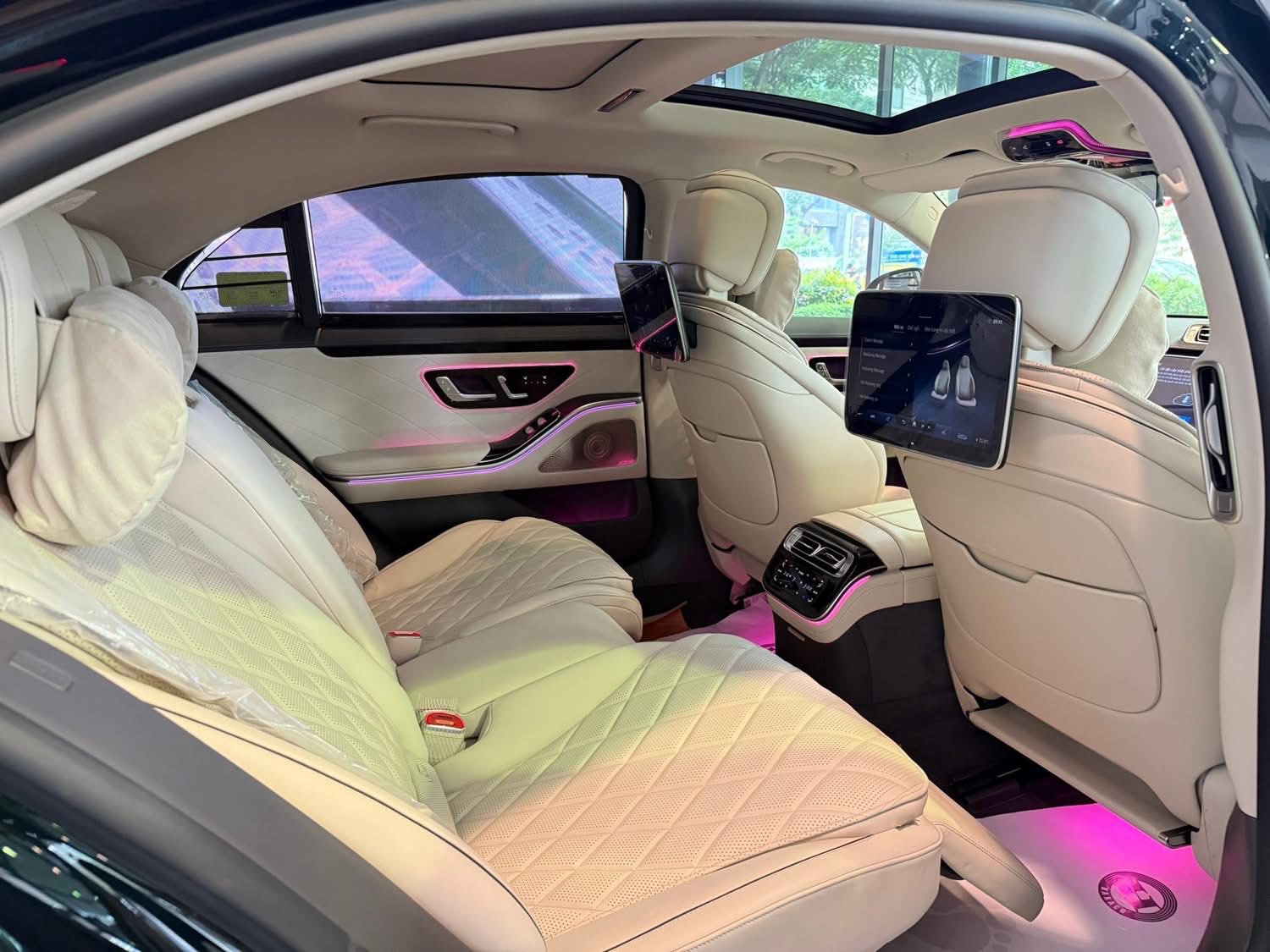 Mercedes-Benz S 450 giảm đến 600 triệu đồng tại đại lý, tăng sức đấu 7 Series nhưng người mua phải đánh đổi một thứ- Ảnh 7.