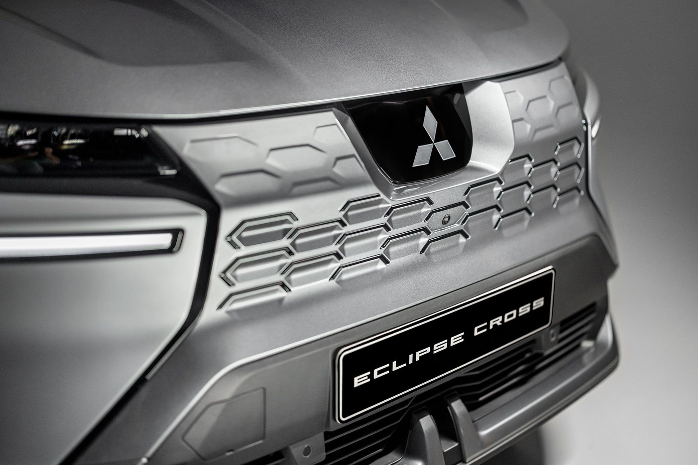 Mitsubishi hé lộ SUV điện hoàn toàn mới- Ảnh 4.