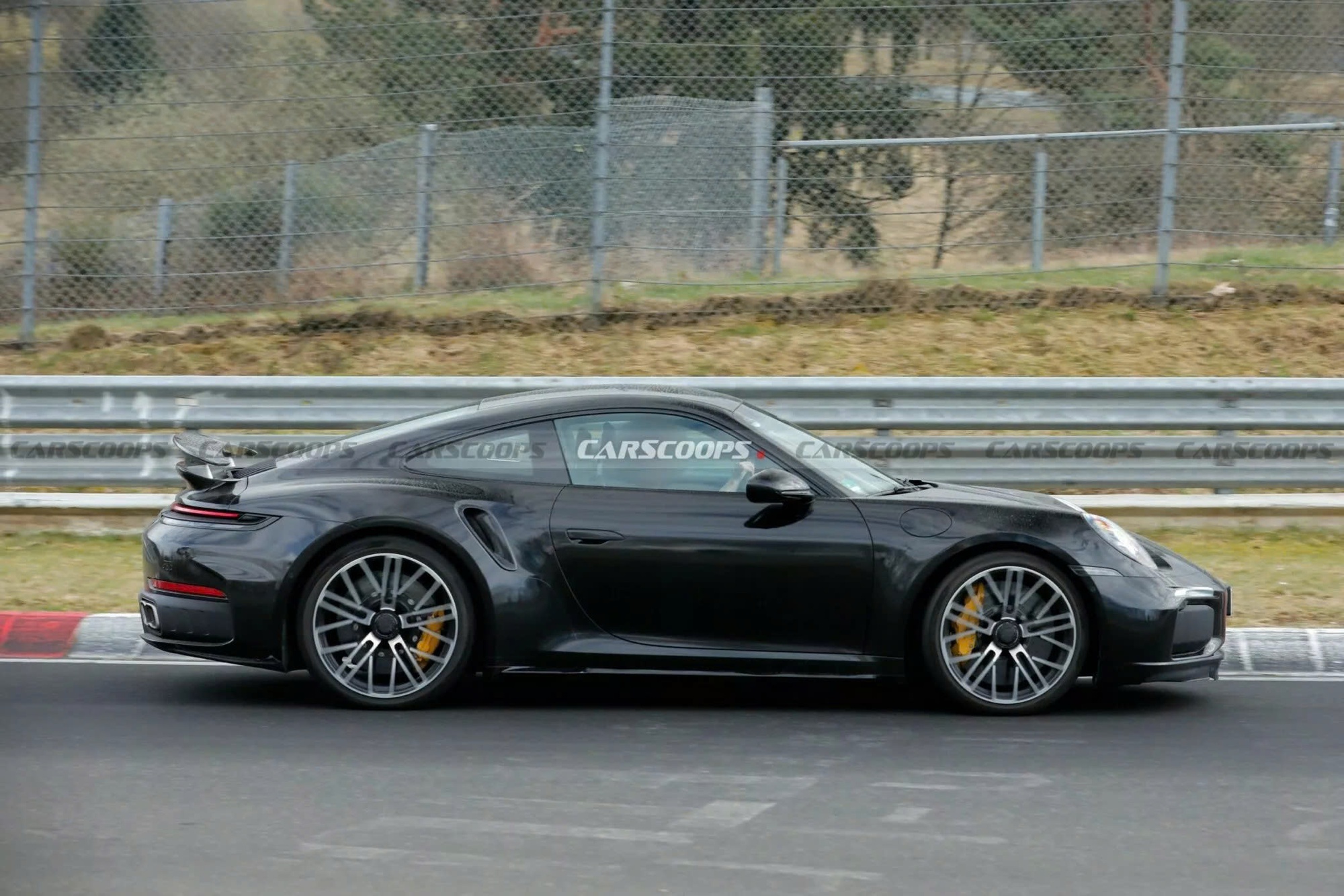 Porsche 911 sắp có bản Turbo và Turbo S hoàn toàn mới: Động cơ hybrid có thể mạnh đến 700 mã lực, ra mắt ngay tháng này- Ảnh 3. Porsche 911 sắp có bản Turbo và Turbo S hoàn toàn mới: Động cơ hybrid có thể mạnh đến 700 mã lực, ra mắt ngay tháng này- Ảnh 3.