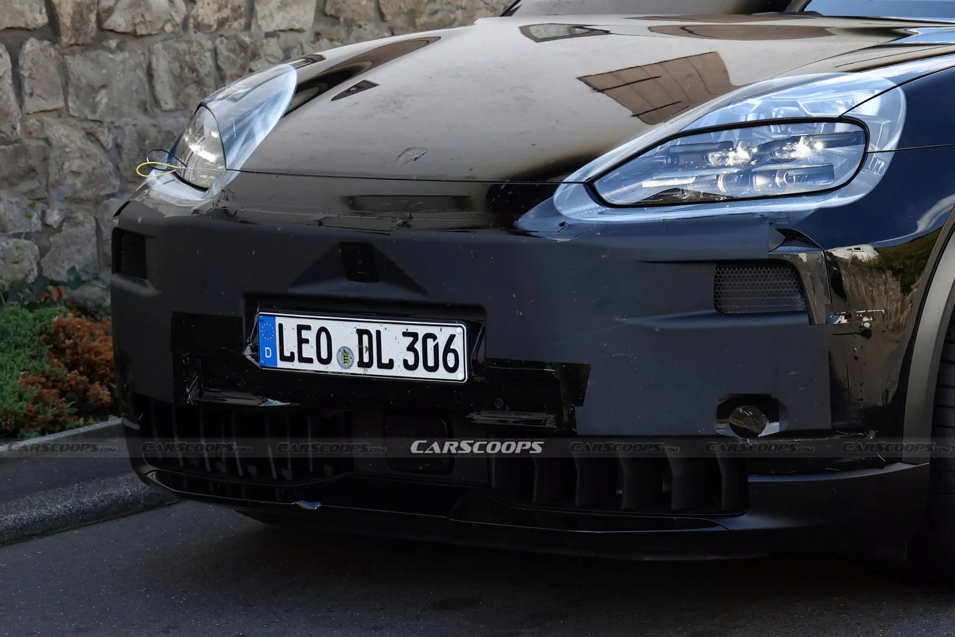 Lộ ảnh Porsche Cayenne EV: Có cánh gió cố định, động cơ điện mạnh hơn 1.000 mã lực- Ảnh 6.