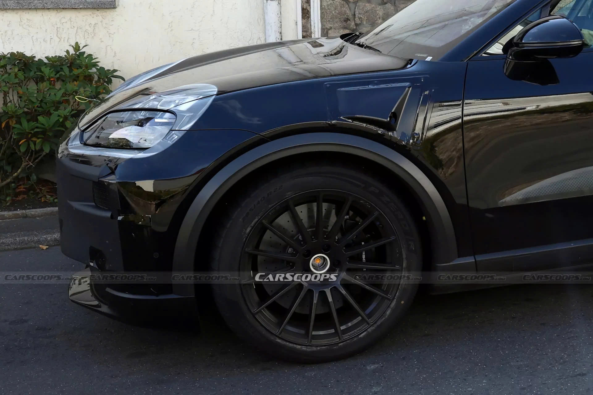 Lộ ảnh Porsche Cayenne EV: Có cánh gió cố định, động cơ điện mạnh hơn 1.000 mã lực- Ảnh 7.