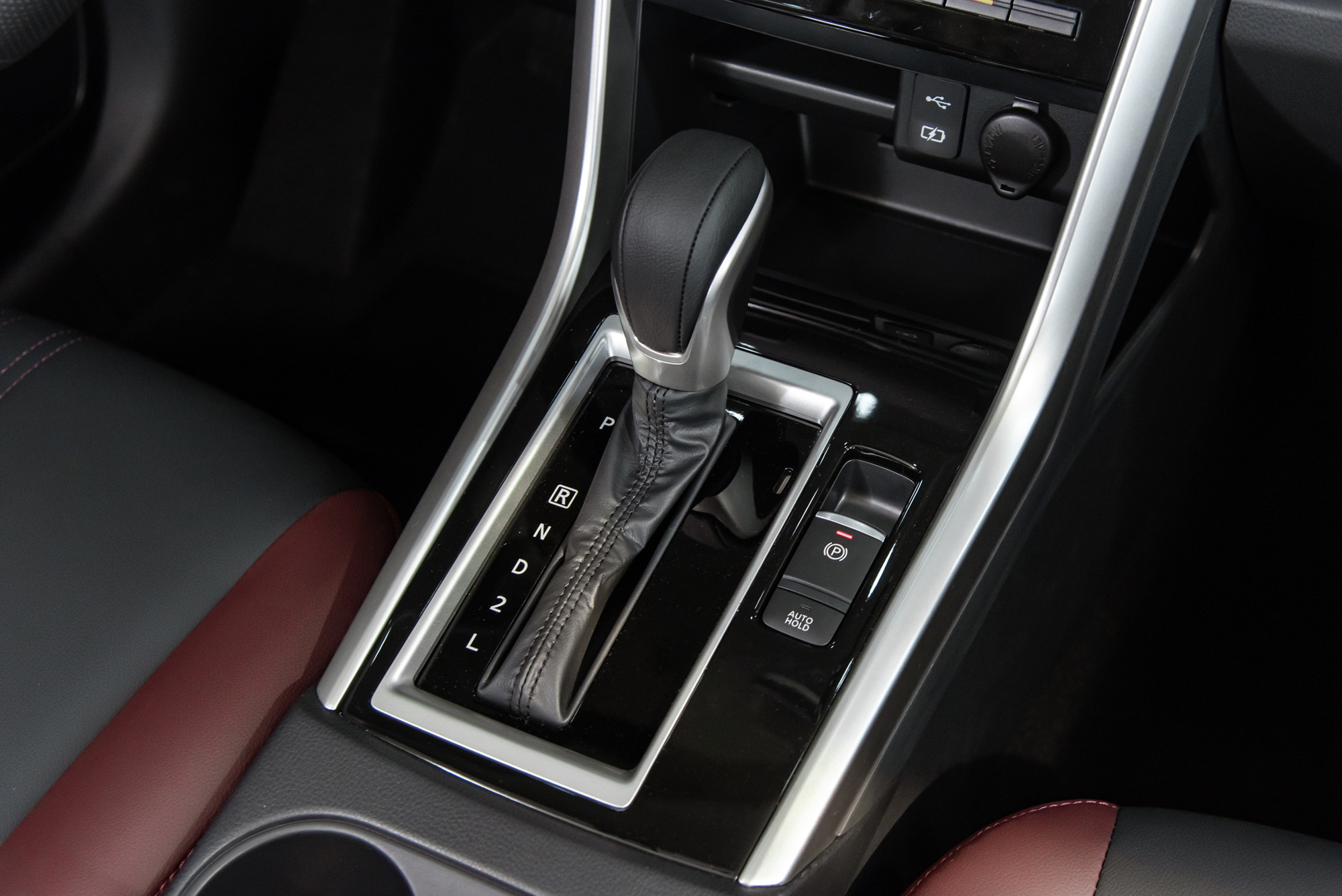Soi kỹ từng khác biệt của Mitsubishi Xpander 2025 vừa ra mắt: Giá cao nhất 699 triệu, đã có 6 túi khí, màn hình điện tử- Ảnh 19.