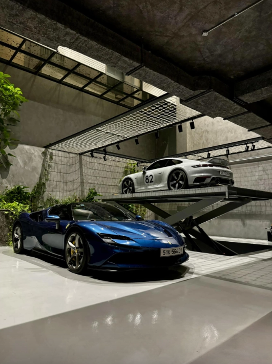 Mỹ nhân Việt bỏ showbiz làm dâu hào môn: Lấy chồng đại gia ai cũng biết mặt, có dàn siêu xe trăm tỷ- Ảnh 8. Mỹ nhân Việt bỏ showbiz làm dâu hào môn: Lấy chồng đại gia ai cũng biết mặt, có dàn siêu xe trăm tỷ- Ảnh 8.