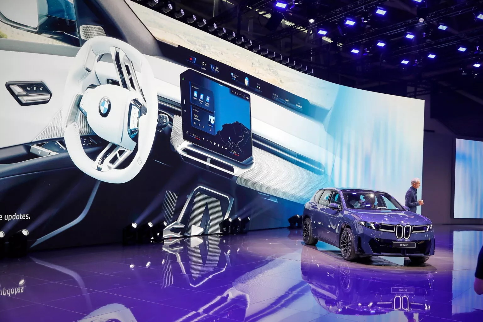 BMW 'thách' Trung Quốc 'giỏi thì đuổi theo': Ra 40 xe mới trong vòng chưa đầy 2 năm, sử dụng công cụ ai cũng biết- Ảnh 2.