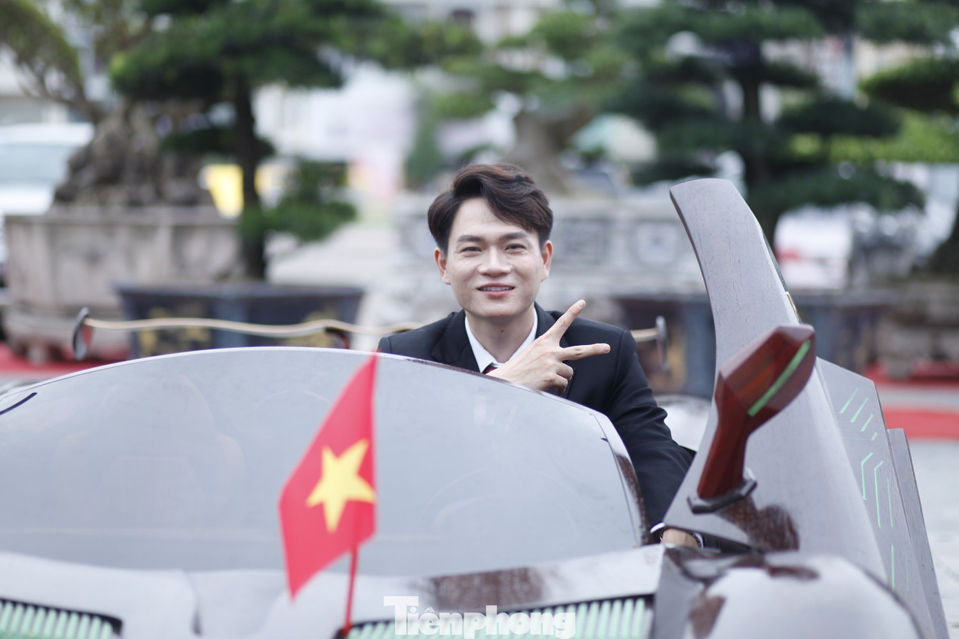 Dàn 'siêu xe' bằng gỗ độc đáo của chàng trai Bắc Ninh gây sốt- Ảnh 12. Dàn 'siêu xe' bằng gỗ độc đáo của chàng trai Bắc Ninh gây sốt- Ảnh 12.