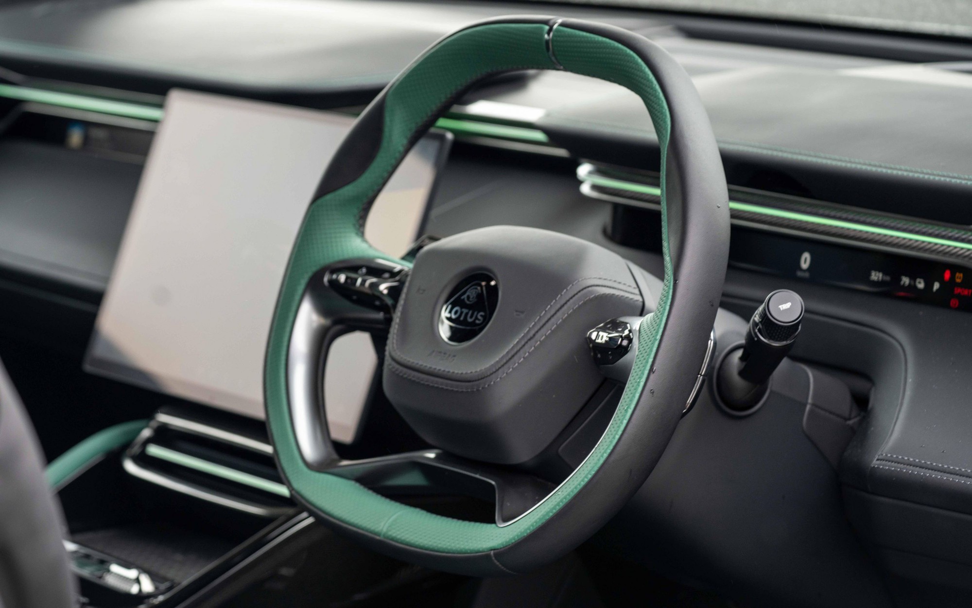 Lotus sắp bán xe chính hãng tại Việt Nam: Có thể mang xe thách thức Porsche, Audi, Mercedes- Ảnh 8.