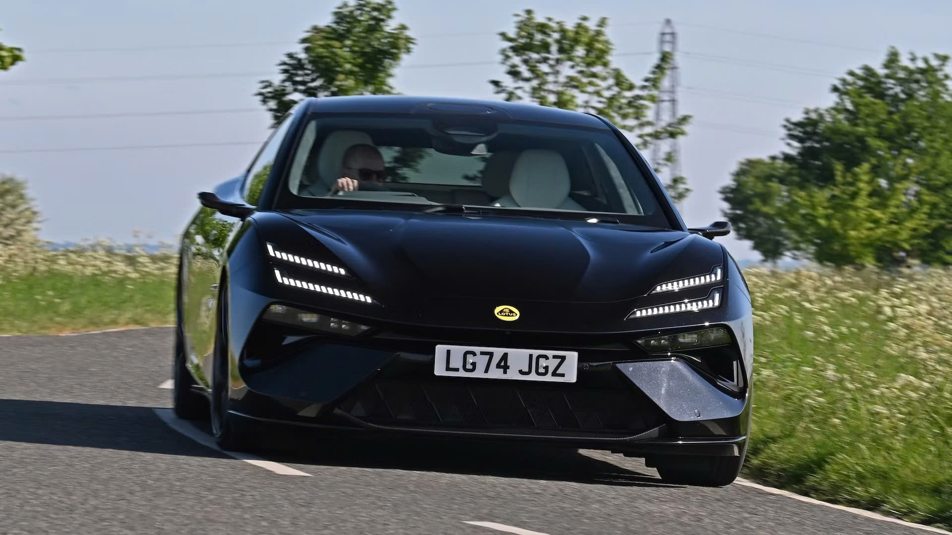 Lotus sắp bán xe chính hãng tại Việt Nam: Có thể mang xe thách thức Porsche, Audi, Mercedes- Ảnh 11.