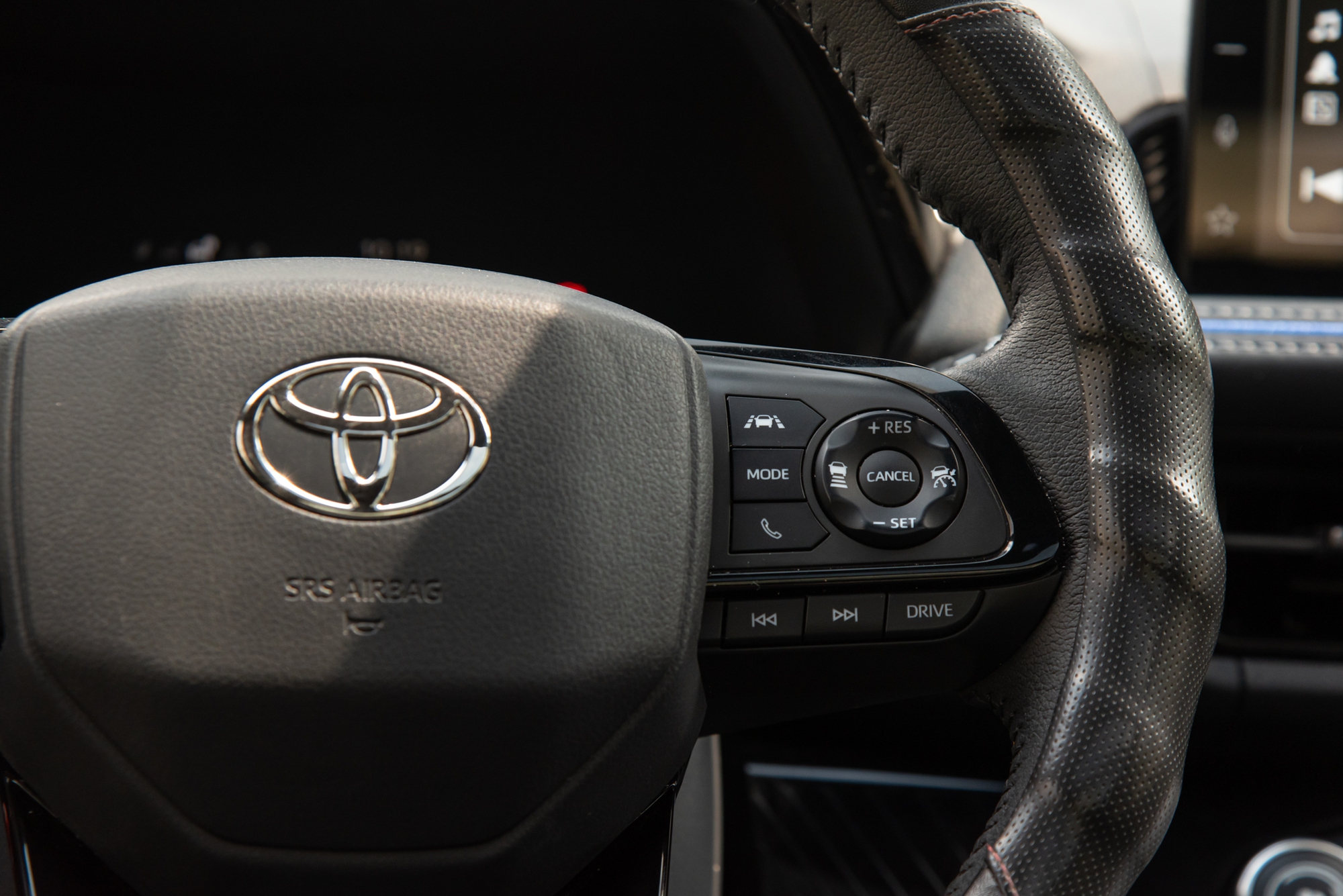 Chủ xe Toyota Yaris Cross HEV ‘bào’ 45.000km sau 2 năm: ‘Ăn xăng chỉ hơn SH, có 2 điểm cần cải thiện’- Ảnh 5.