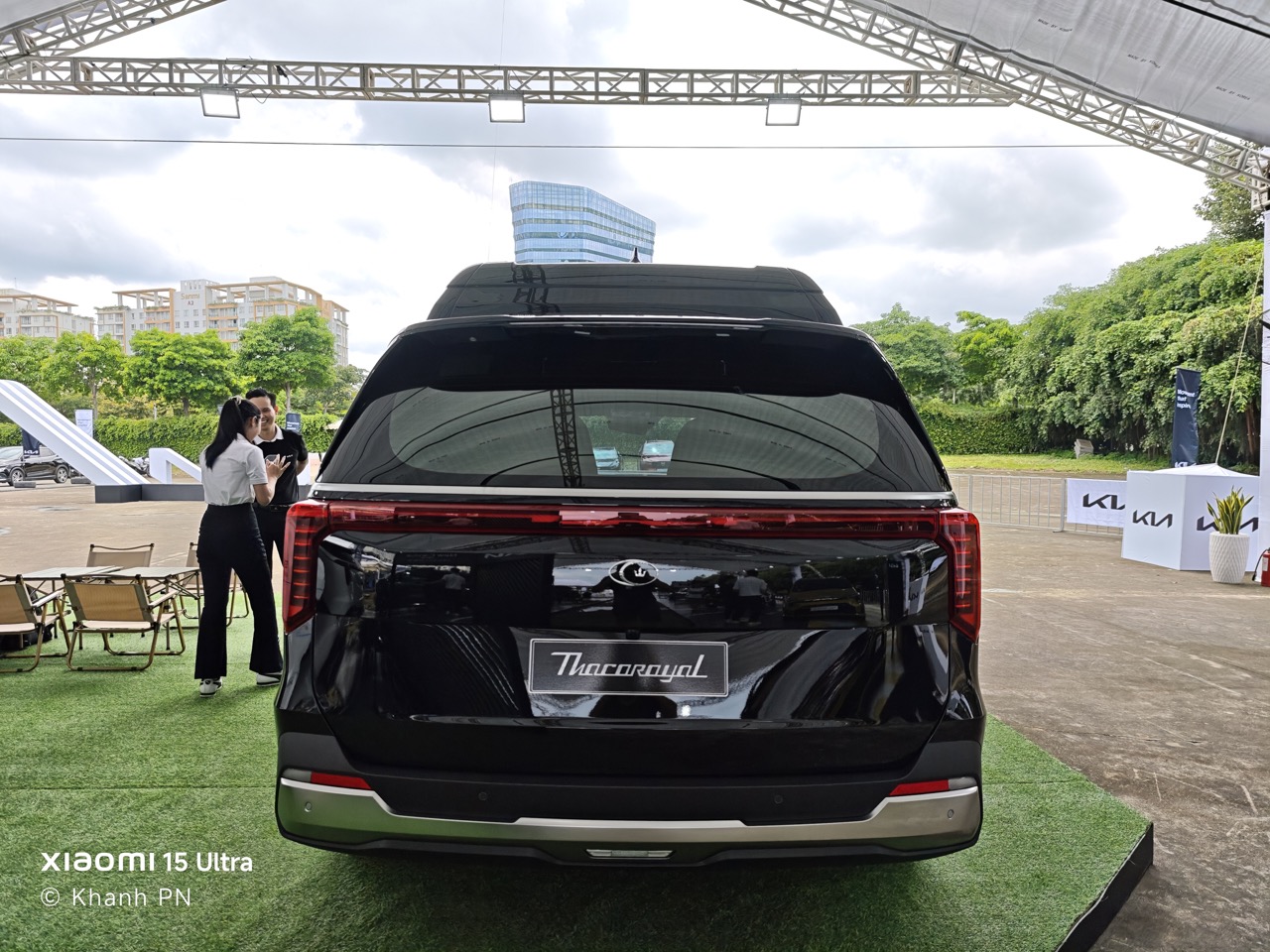 Soi chi tiết Kia Thacoroyal tại Việt Nam: Phát triển từ Carnival, khoang sau dạng thương gia, màn hình 21 inch, giá khó mà rẻ- Ảnh 14.
