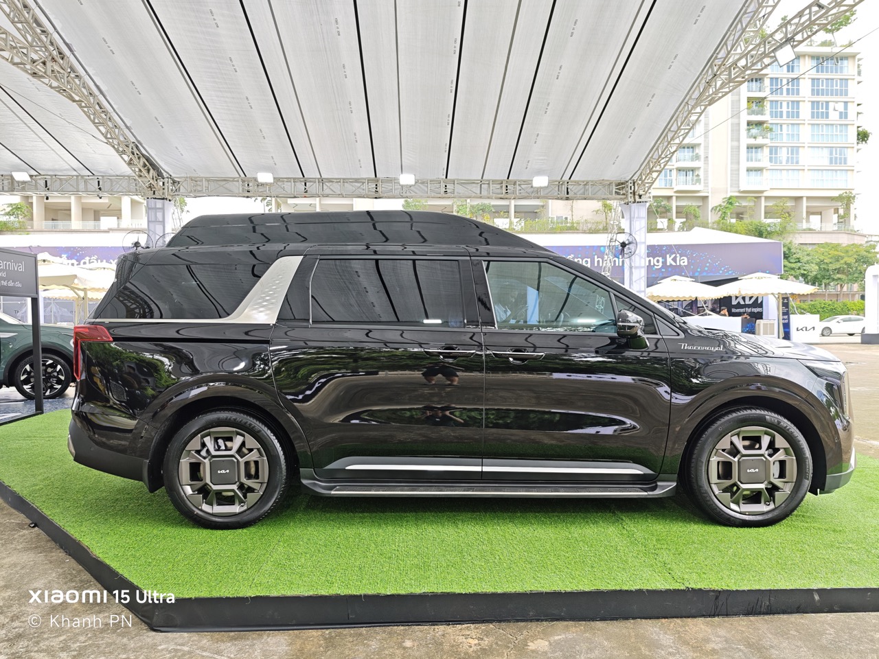 Soi chi tiết Kia Thacoroyal tại Việt Nam: Phát triển từ Carnival, khoang sau dạng thương gia, màn hình 21 inch, giá khó mà rẻ- Ảnh 5.