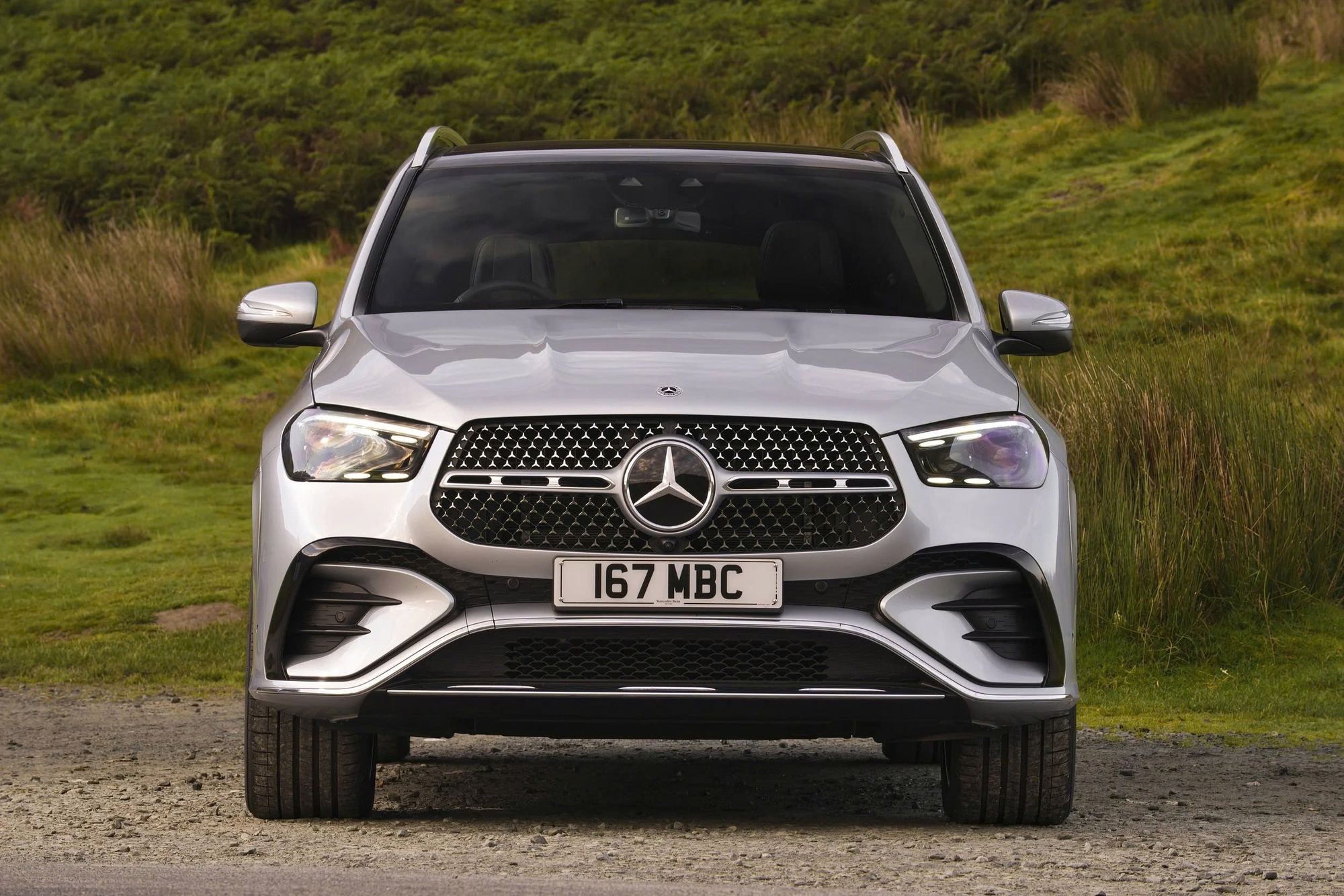 Mercedes-Benz GLE 2025 nhận cọc tại đại lý: Giá dự kiến hơn 4 tỷ đồng, thêm PHEV chạy 100km không cần xăng, giao tháng 11 cạnh tranh X5- Ảnh 4.