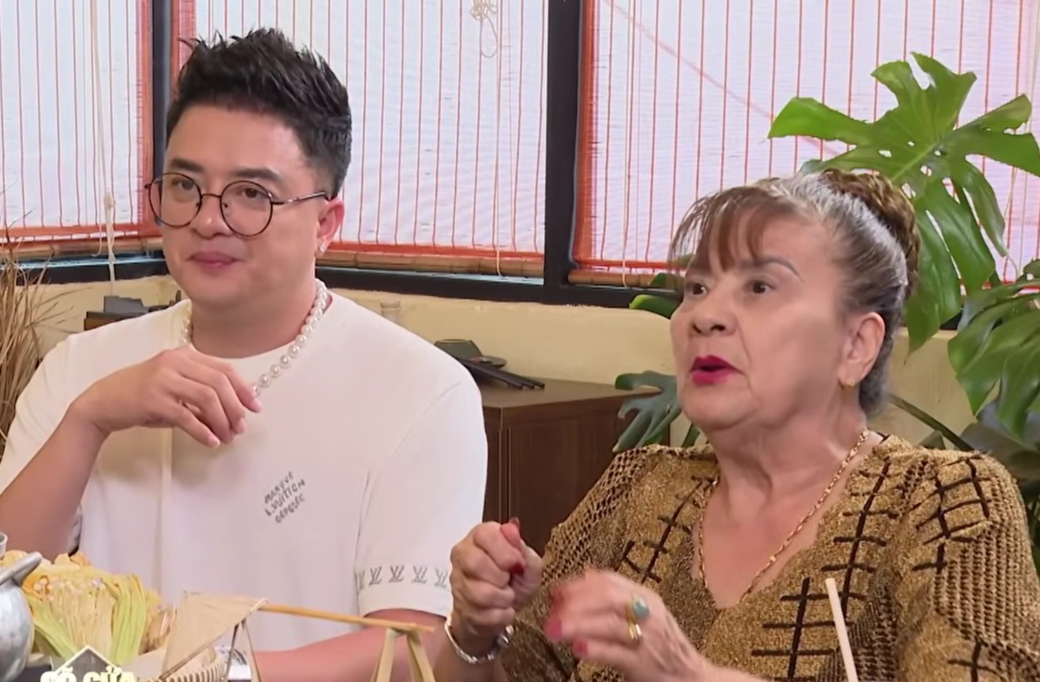 Mẹ Cao Thái Sơn: "Xe đang xuống dốc thì bị tàu hỏa tông, tôi sợ quá ngất luôn"- Ảnh 2.